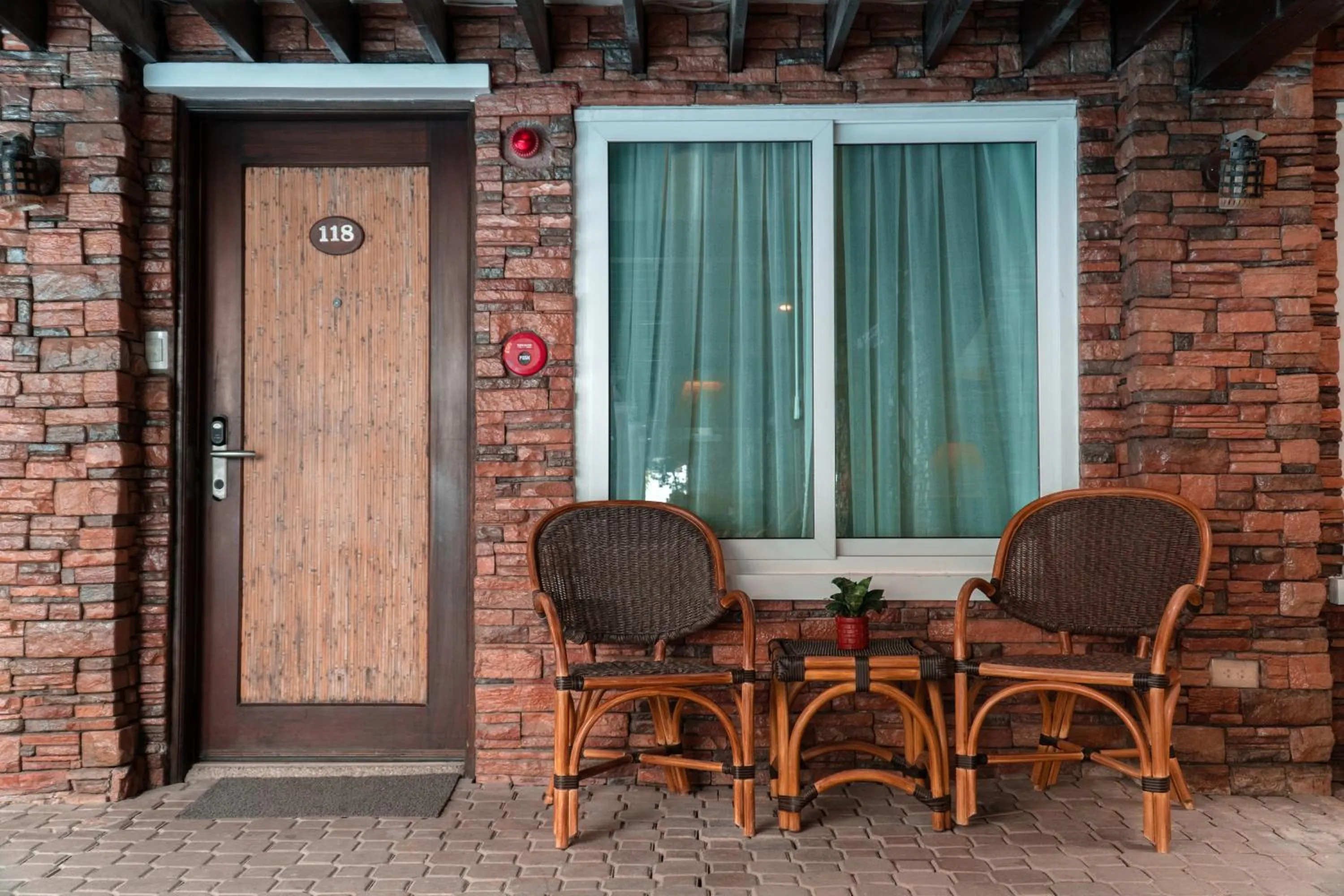 Bed in Boracay Mandarin Island Hotel