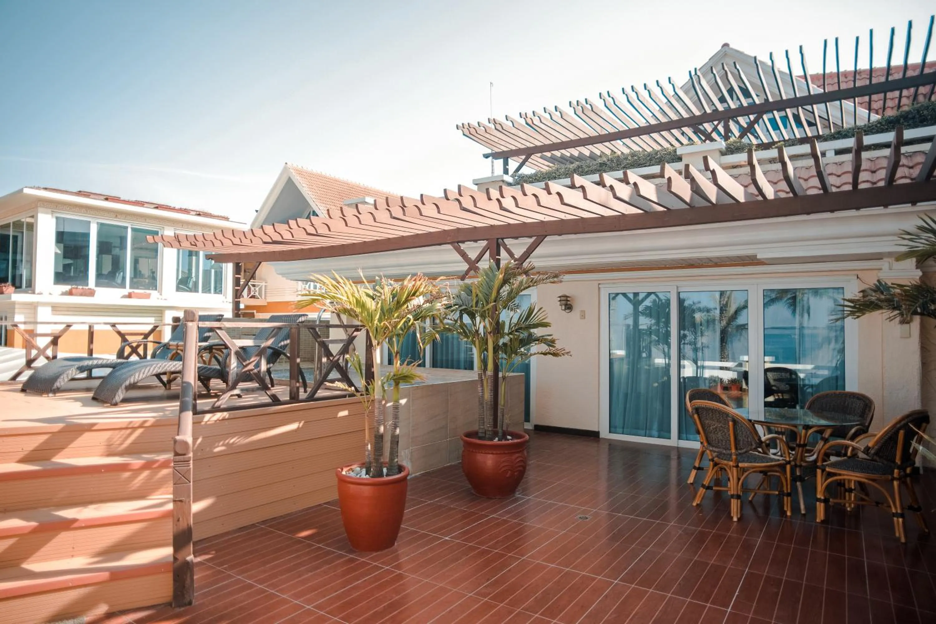 Swimming pool in Boracay Mandarin Island Hotel