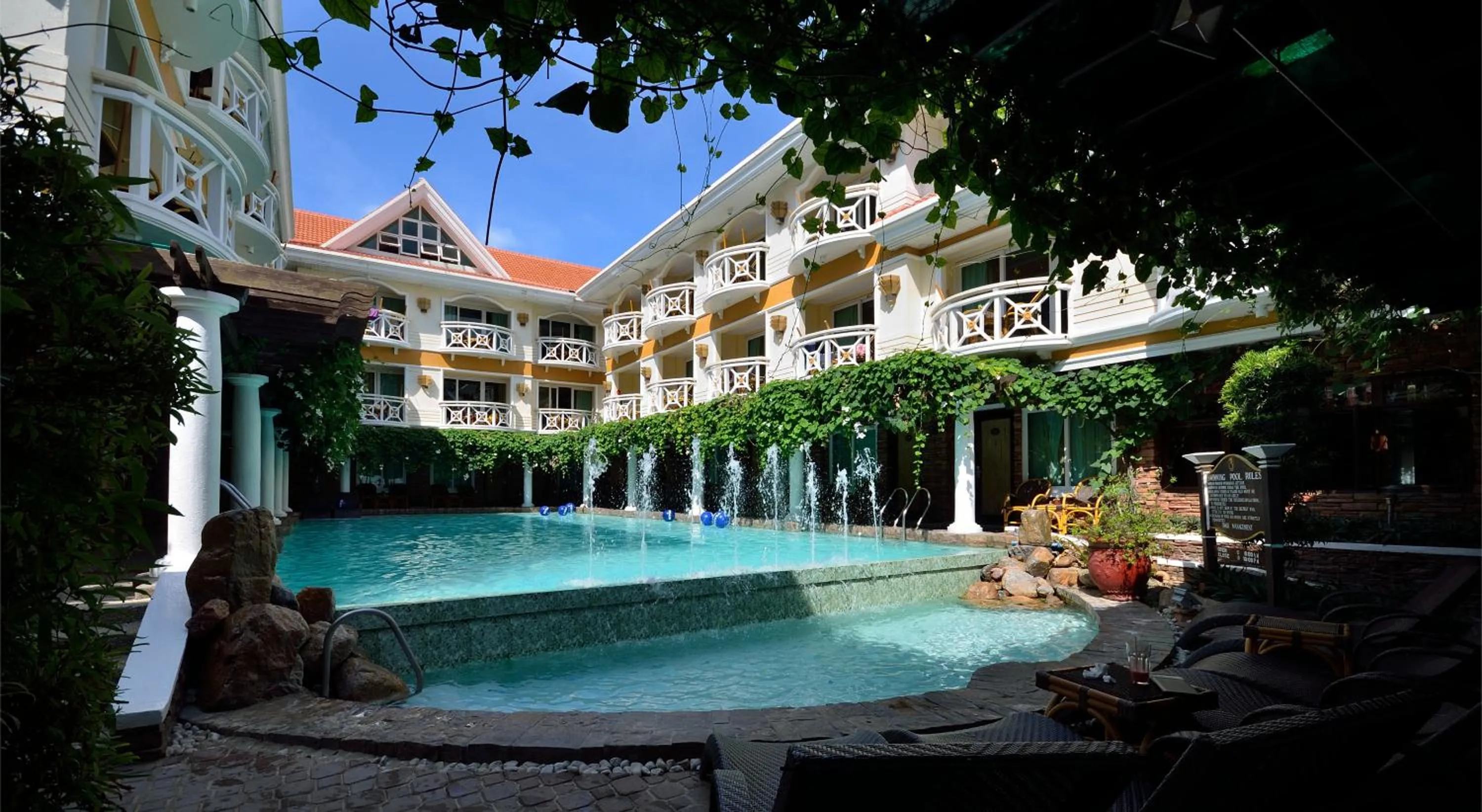 Property building in Boracay Mandarin Island Hotel