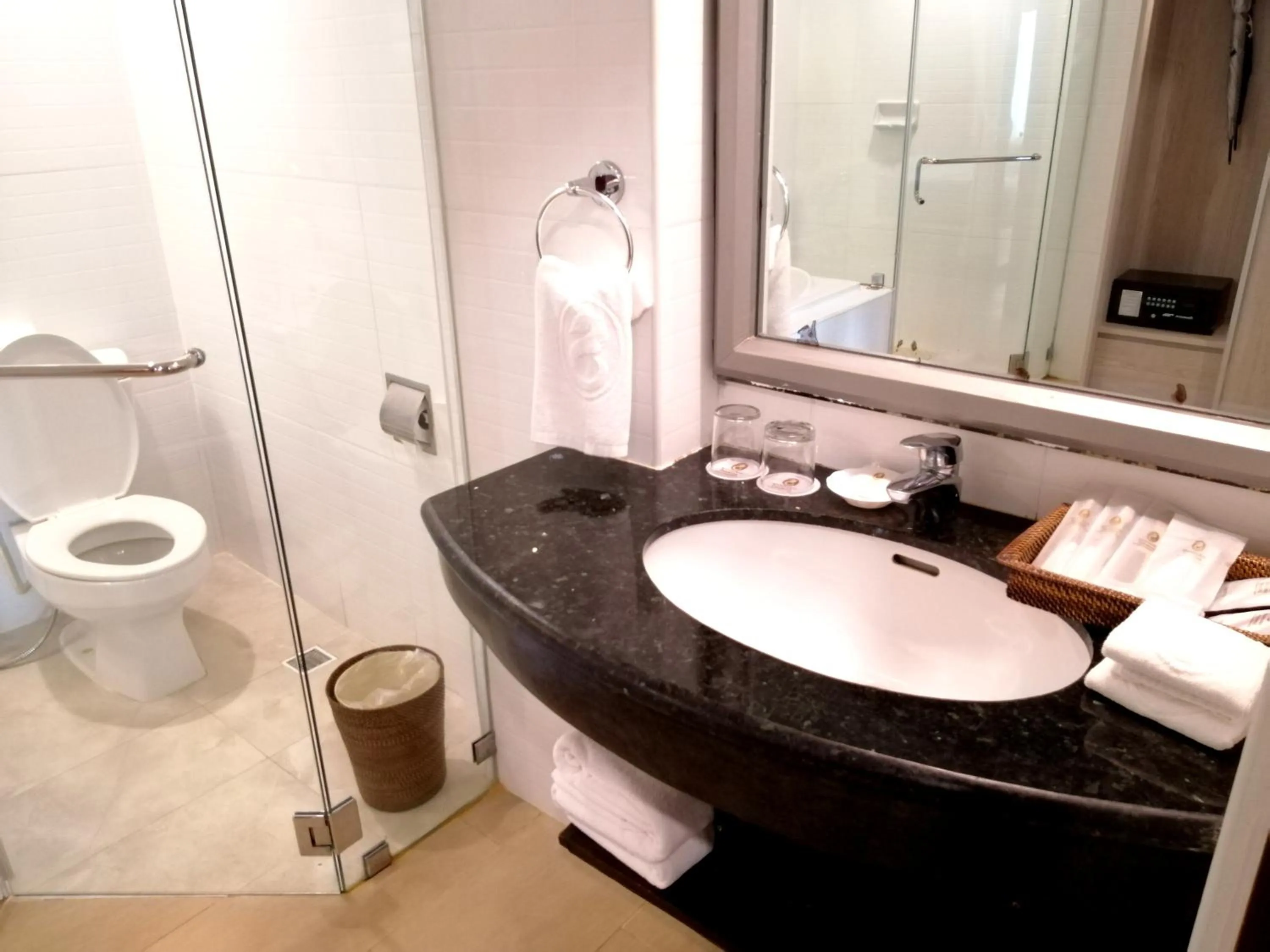 Bathroom in Boracay Mandarin Island Hotel