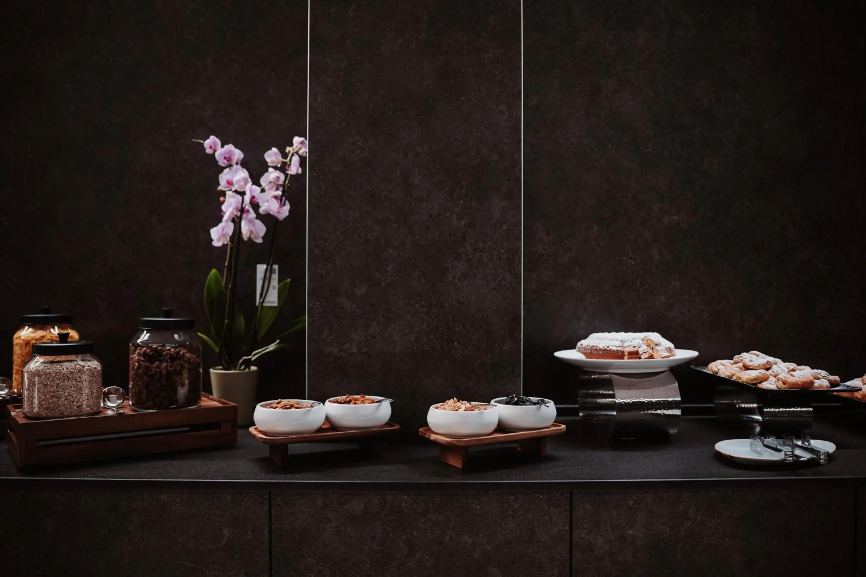 Buffet breakfast in Hotel Agimi