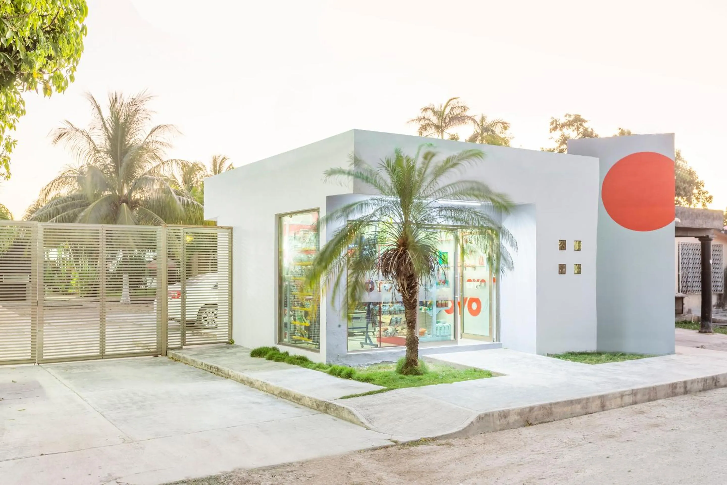 Facade/entrance in OYO Hotel Rio Chetumal