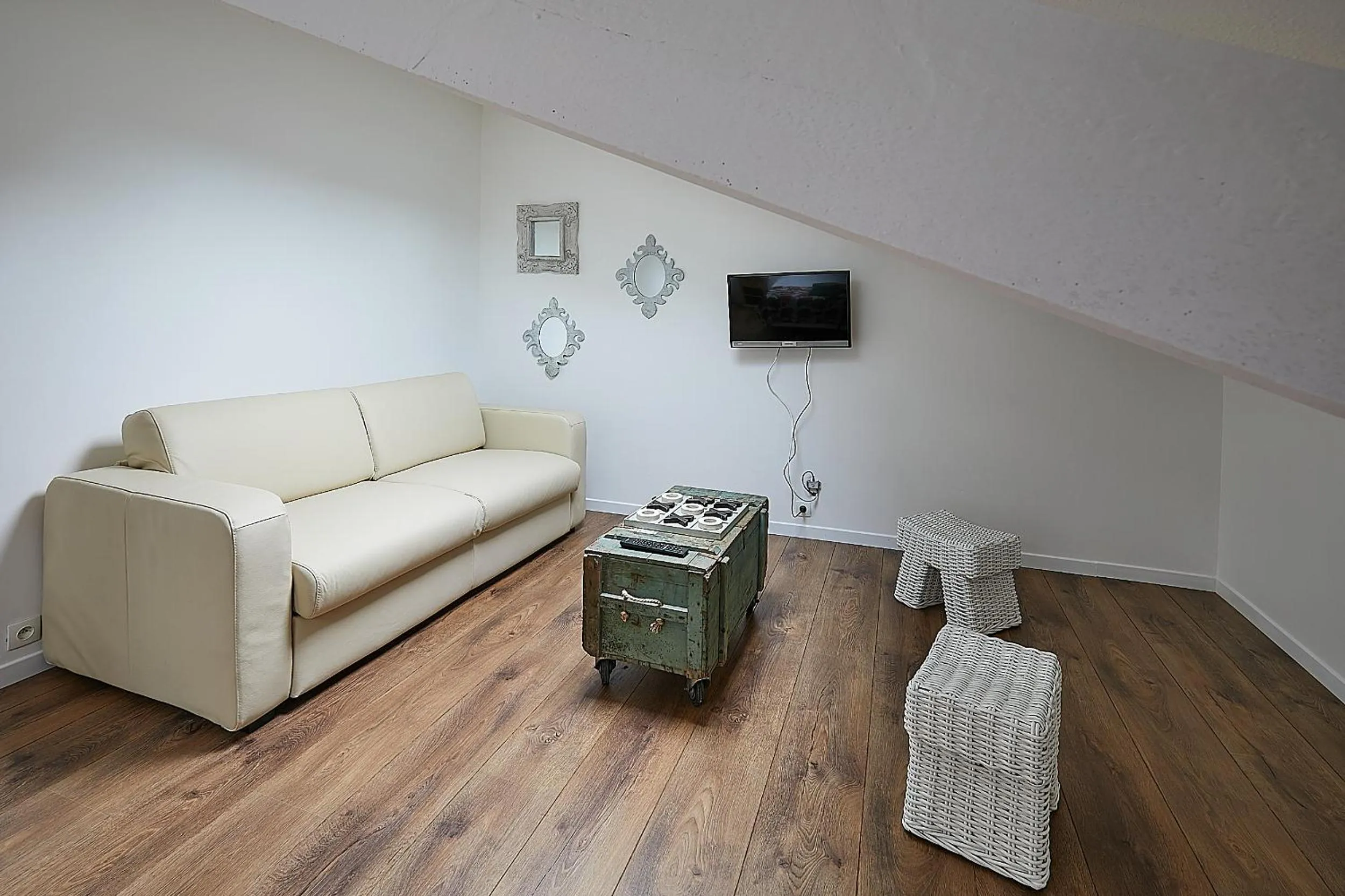 TV and multimedia in Appart'Hôtel de Paris