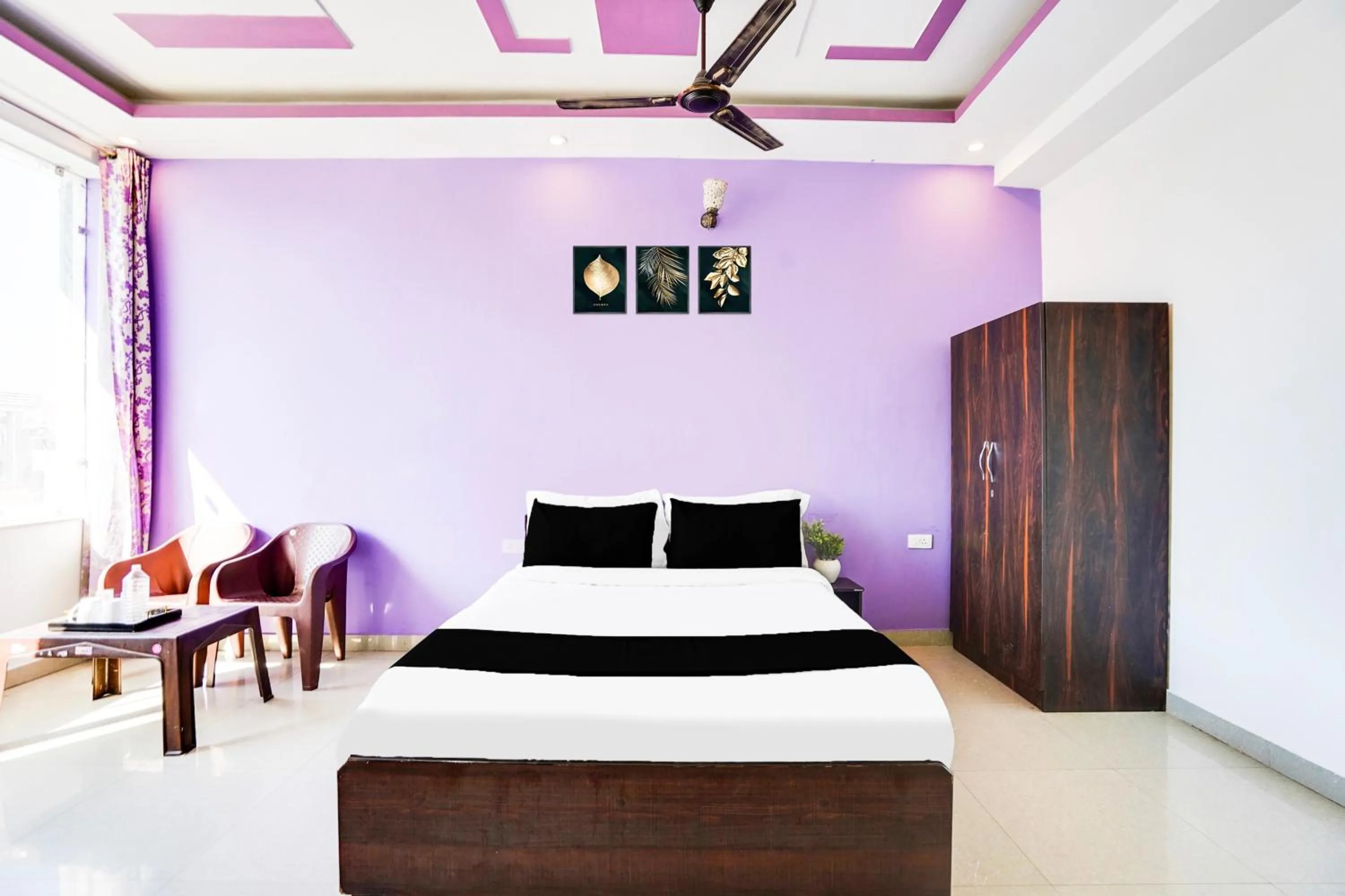 Bedroom, Bed in Super Hotel O Kedarpuram Near Doon University