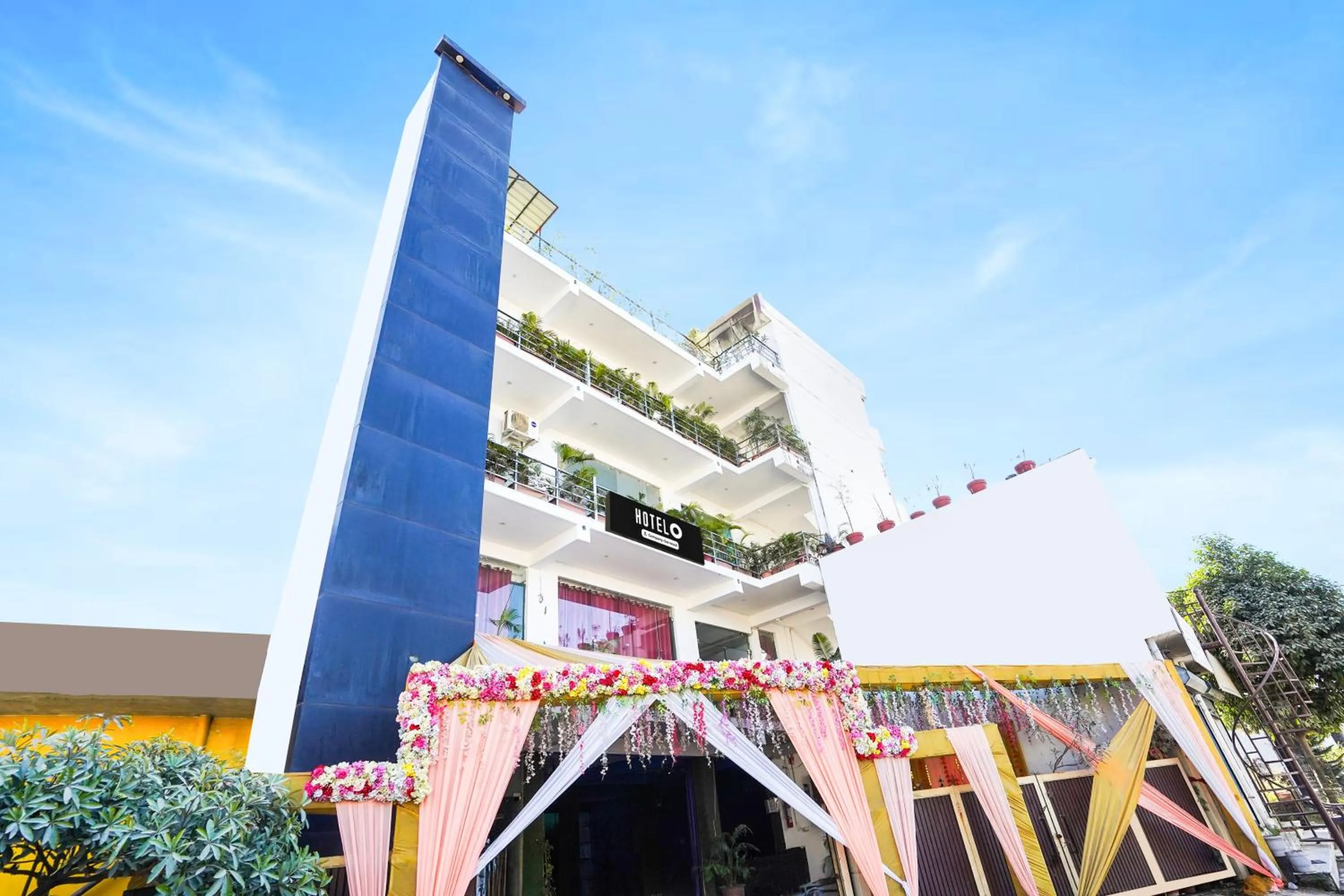 Facade/entrance in Super Hotel O Kedarpuram Near Doon University