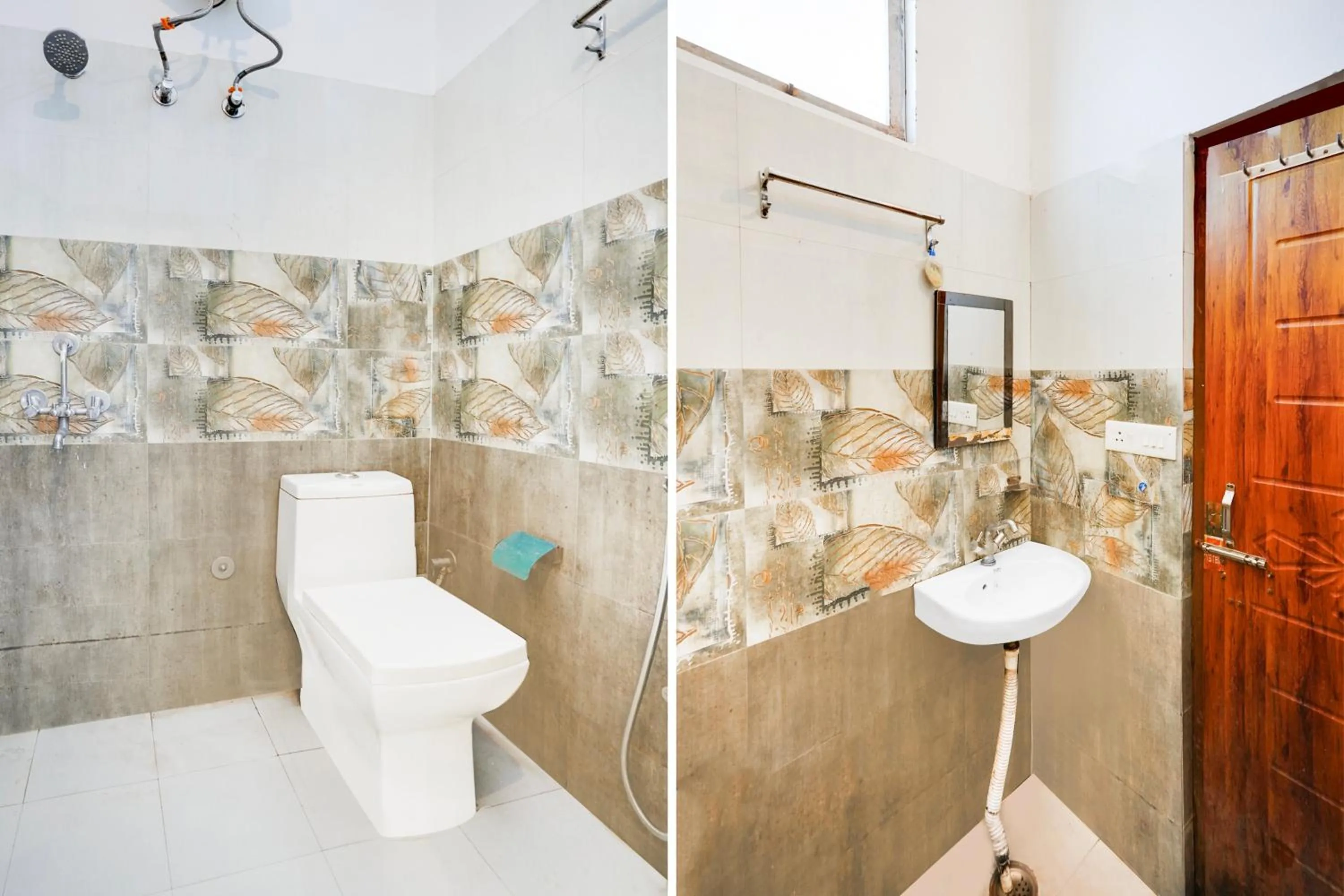 Bathroom in Super Hotel O Kedarpuram Near Doon University