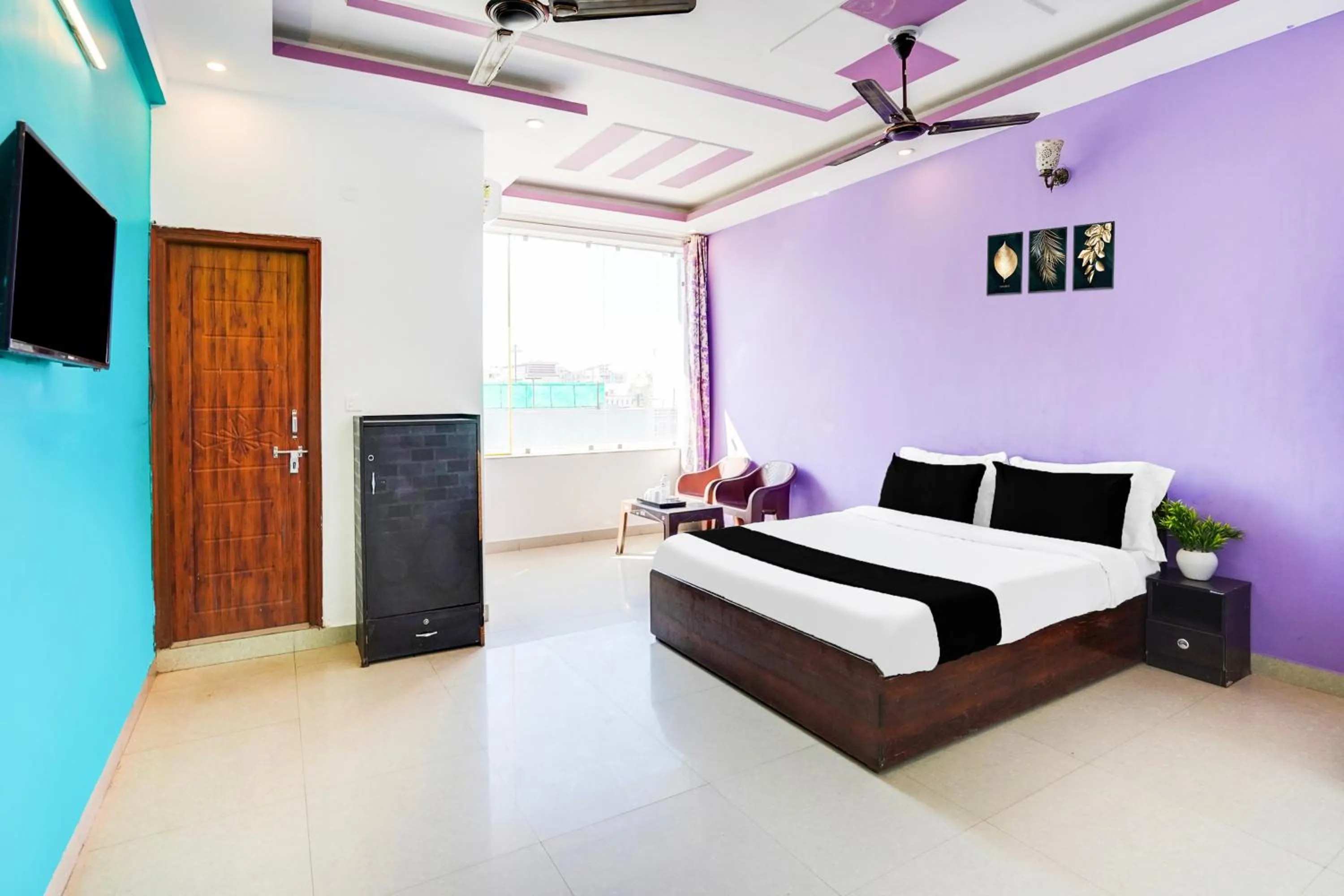 Bedroom, Bed in Super Hotel O Kedarpuram Near Doon University
