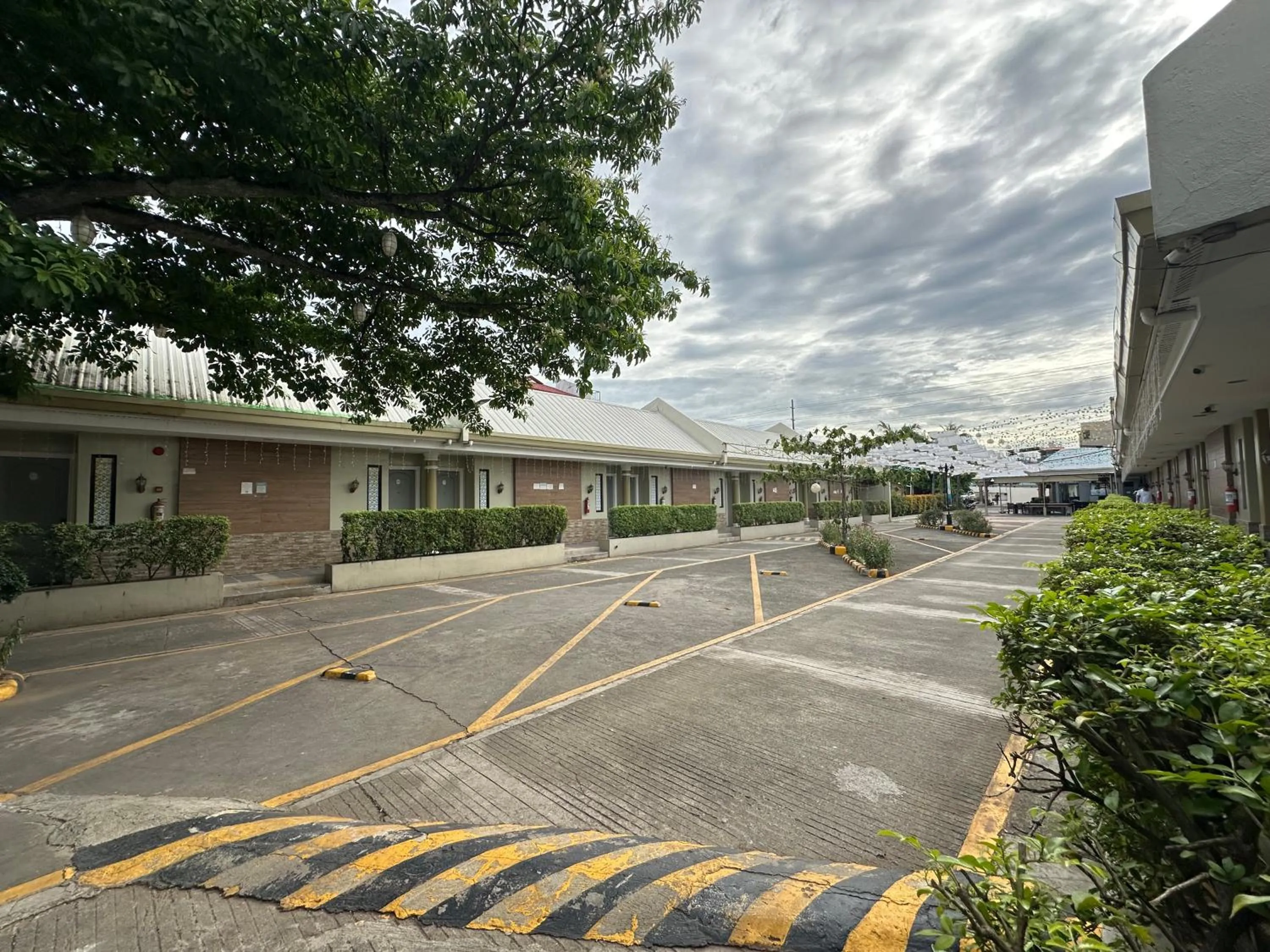 Property building in S and M Hotel Inc.