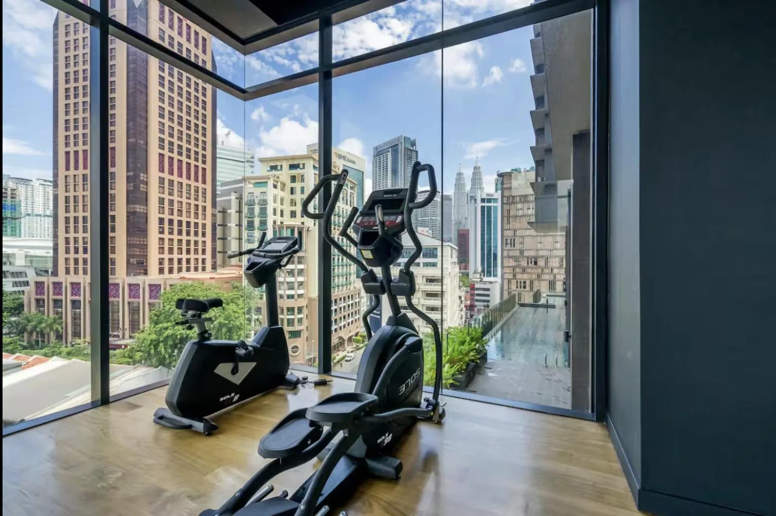 Anggun Residence By Sleepy Bear