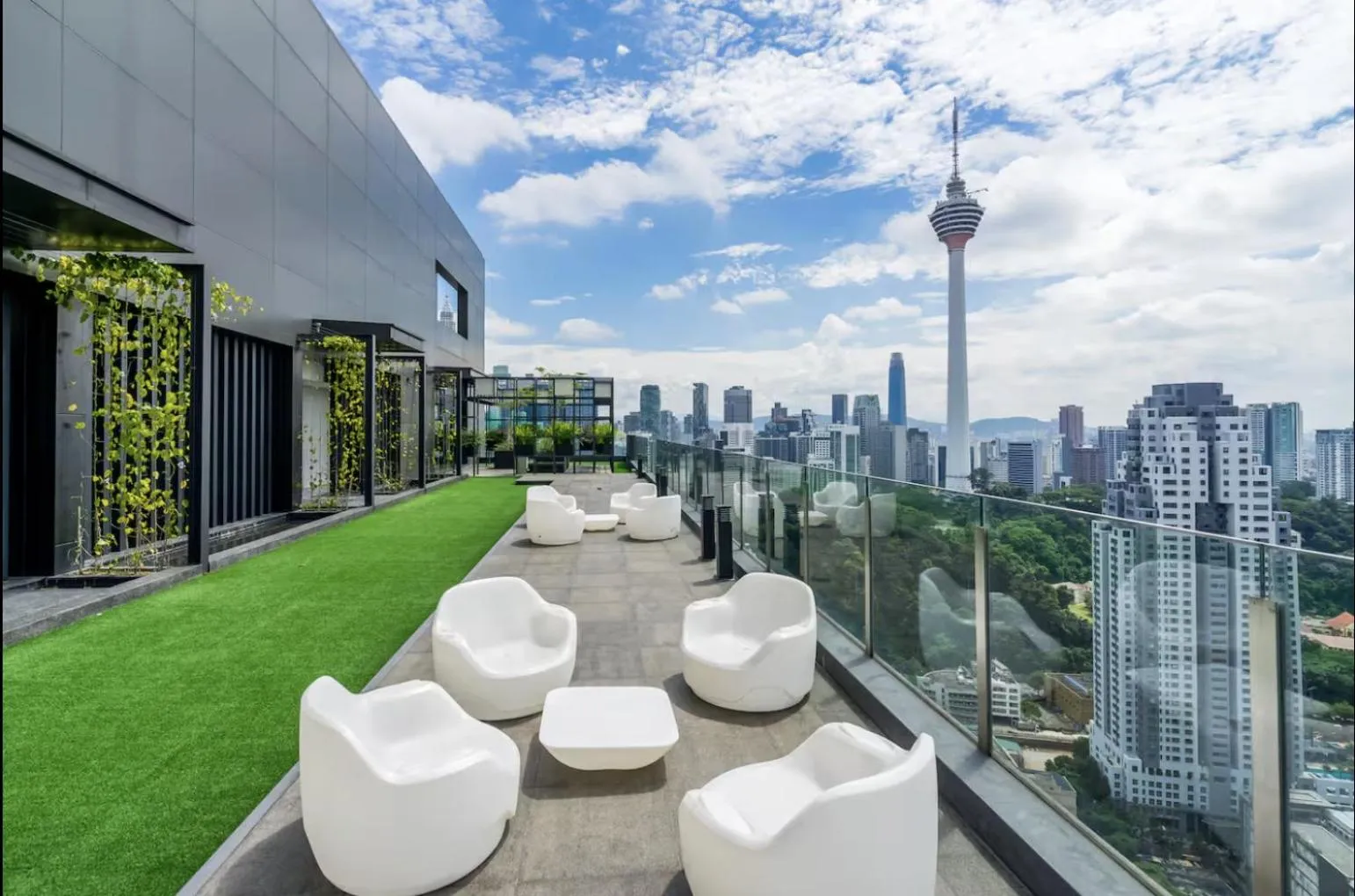 Anggun Residence By Sleepy Bear