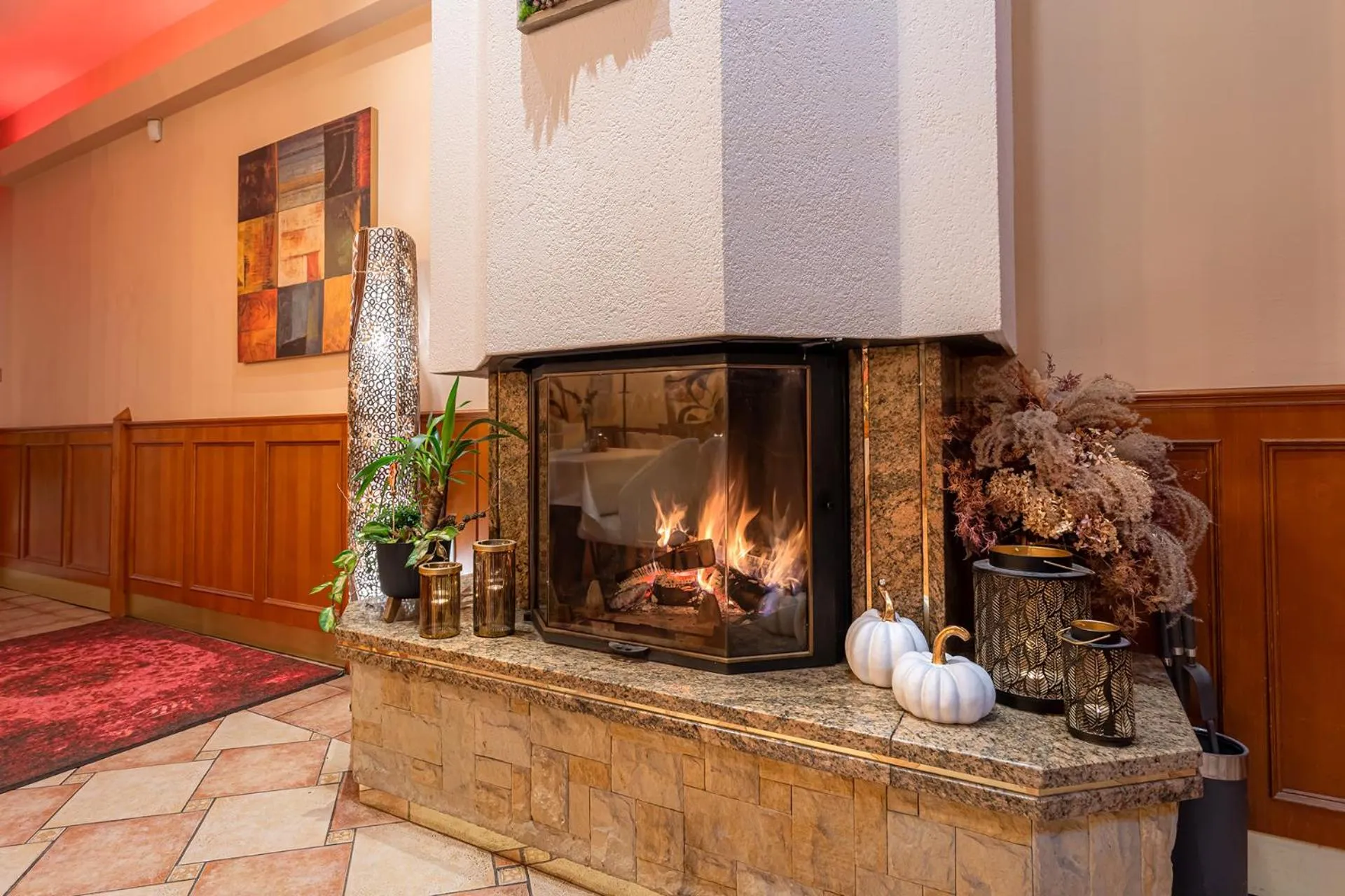 Restaurant/places to eat in Hotel Kamélia