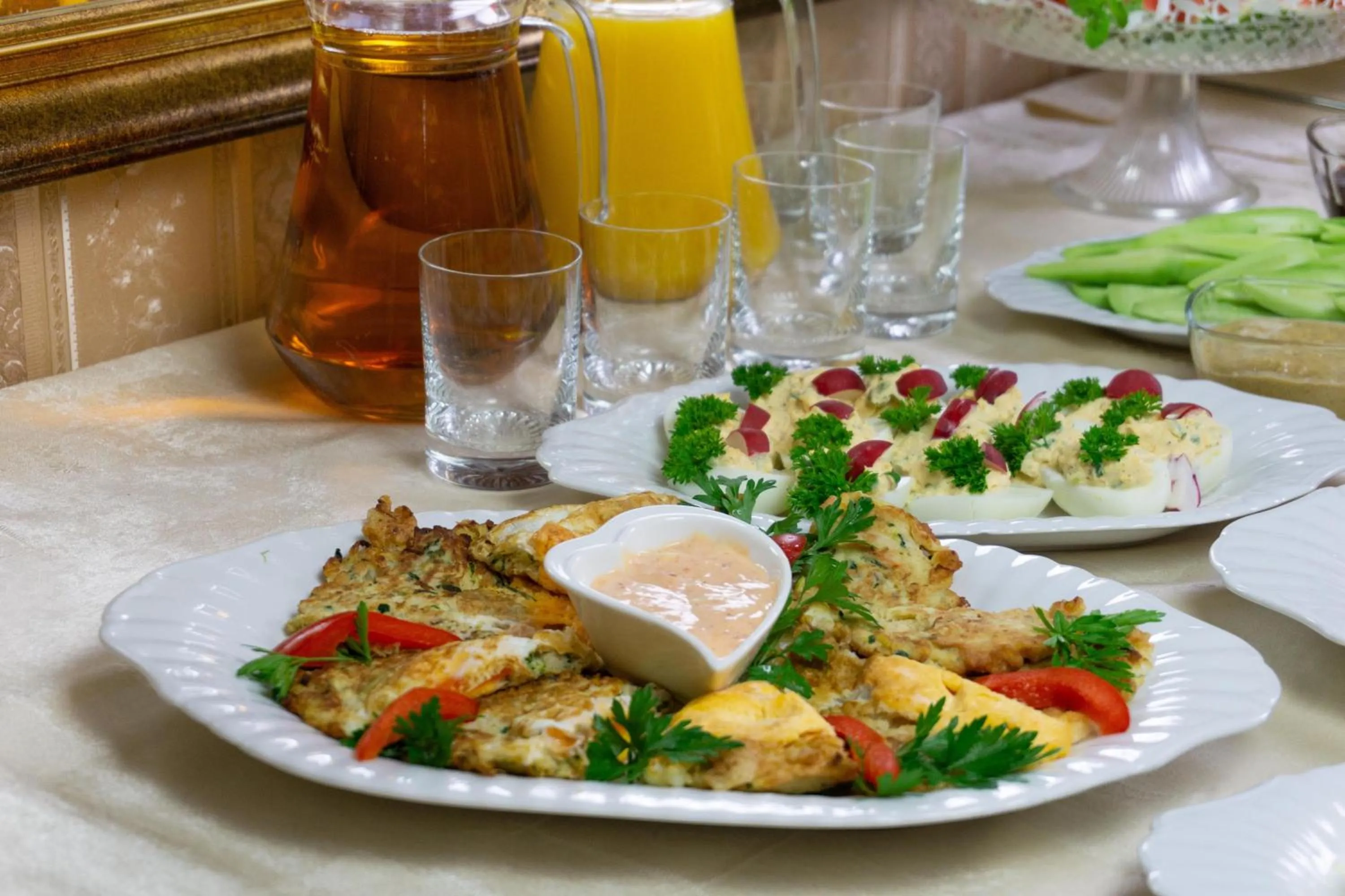 Restaurant/places to eat in Hotel Hesperus