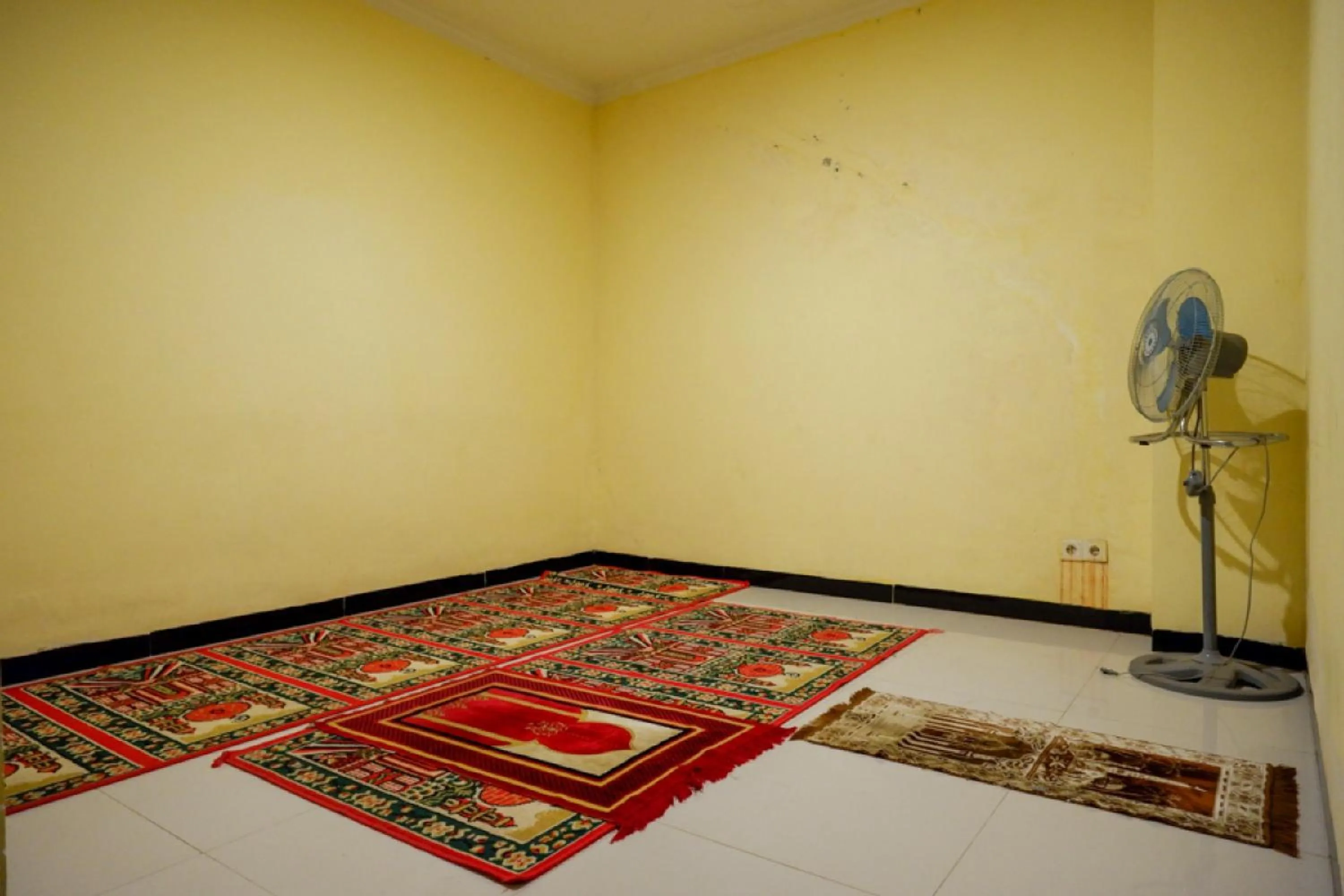 RedDoorz near Citraland Waterpark Kendari