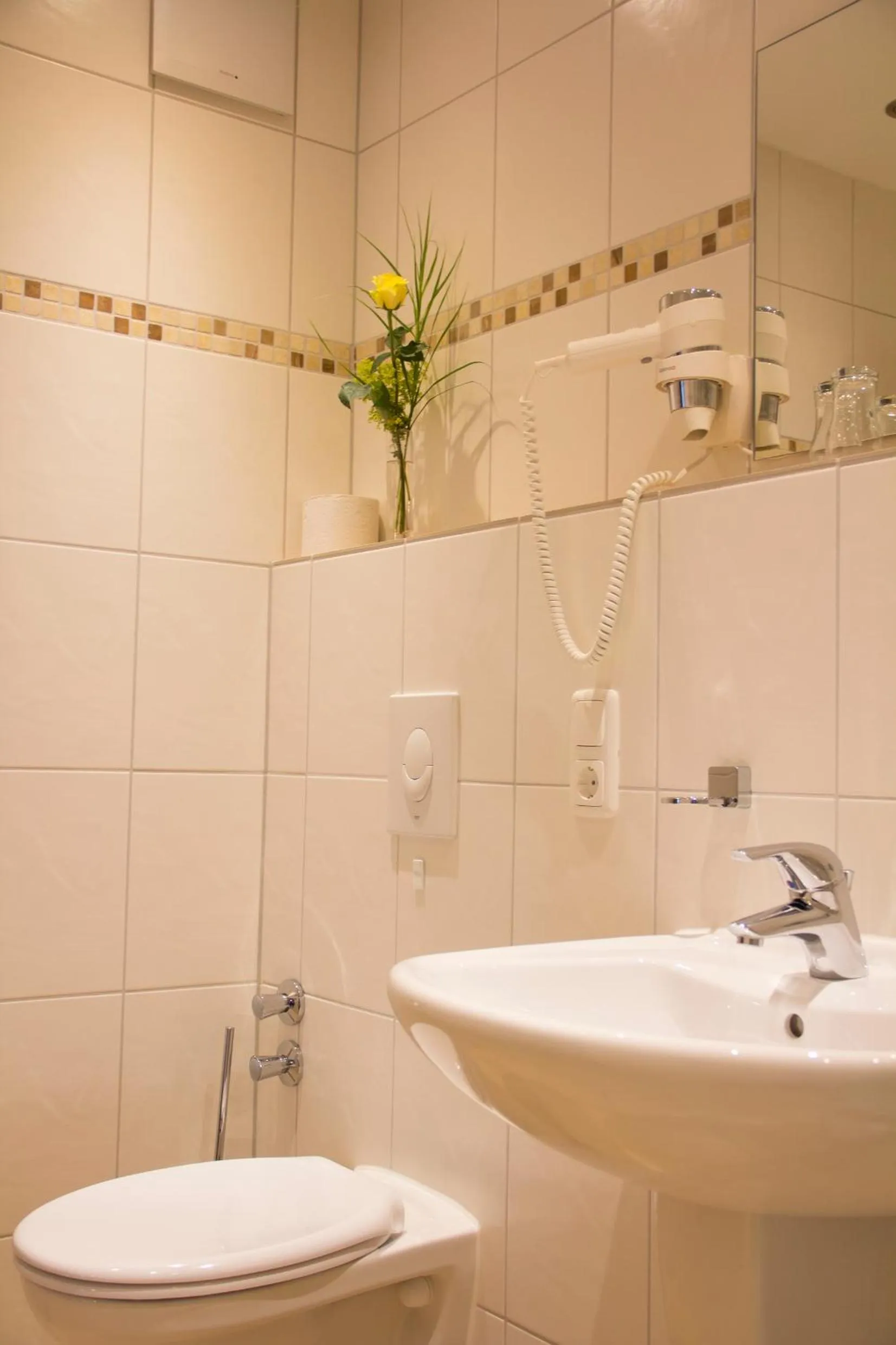 Bathroom in Hotel Restaurant Zur Neroburg