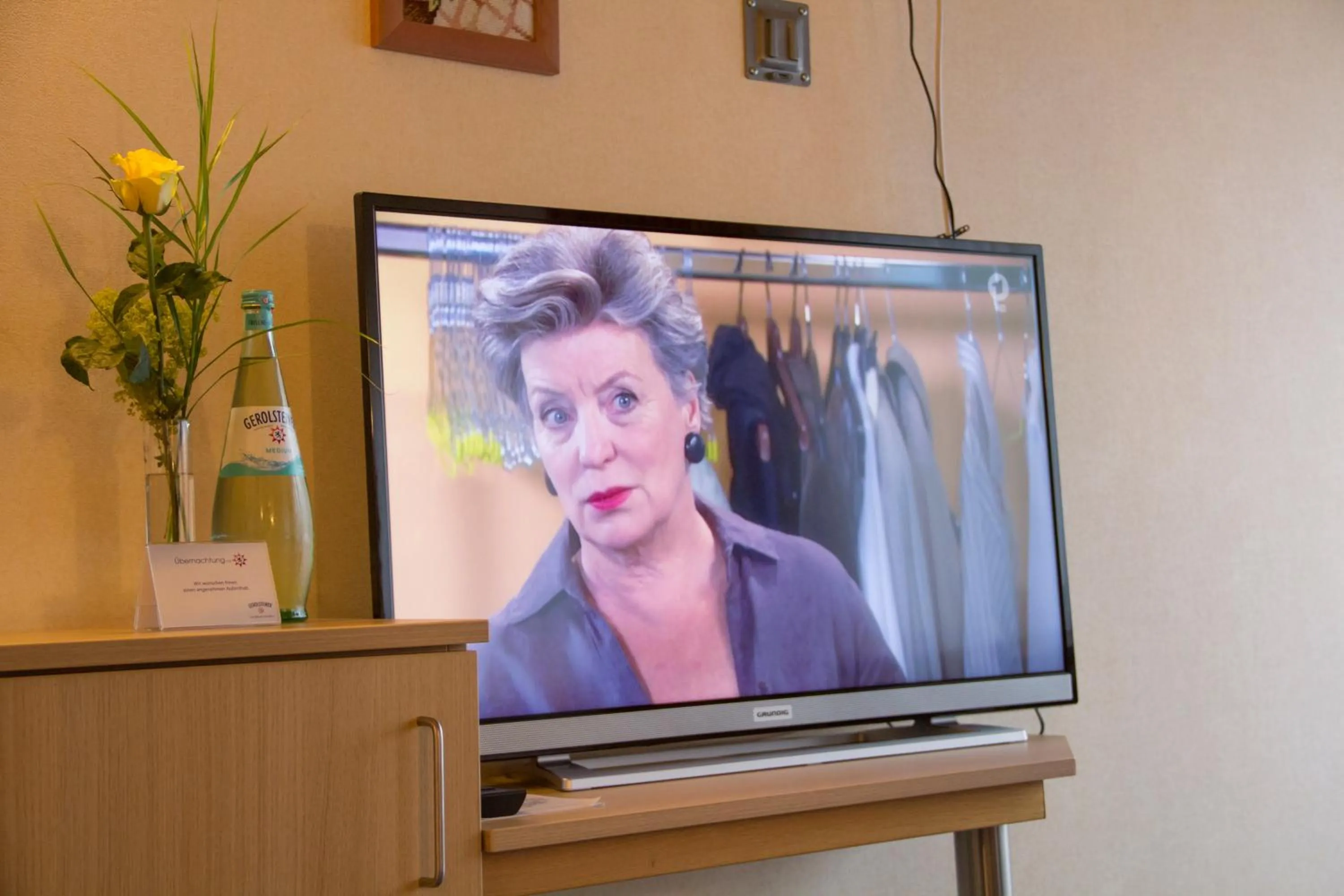 Photo of the whole room in Hotel Restaurant Zur Neroburg