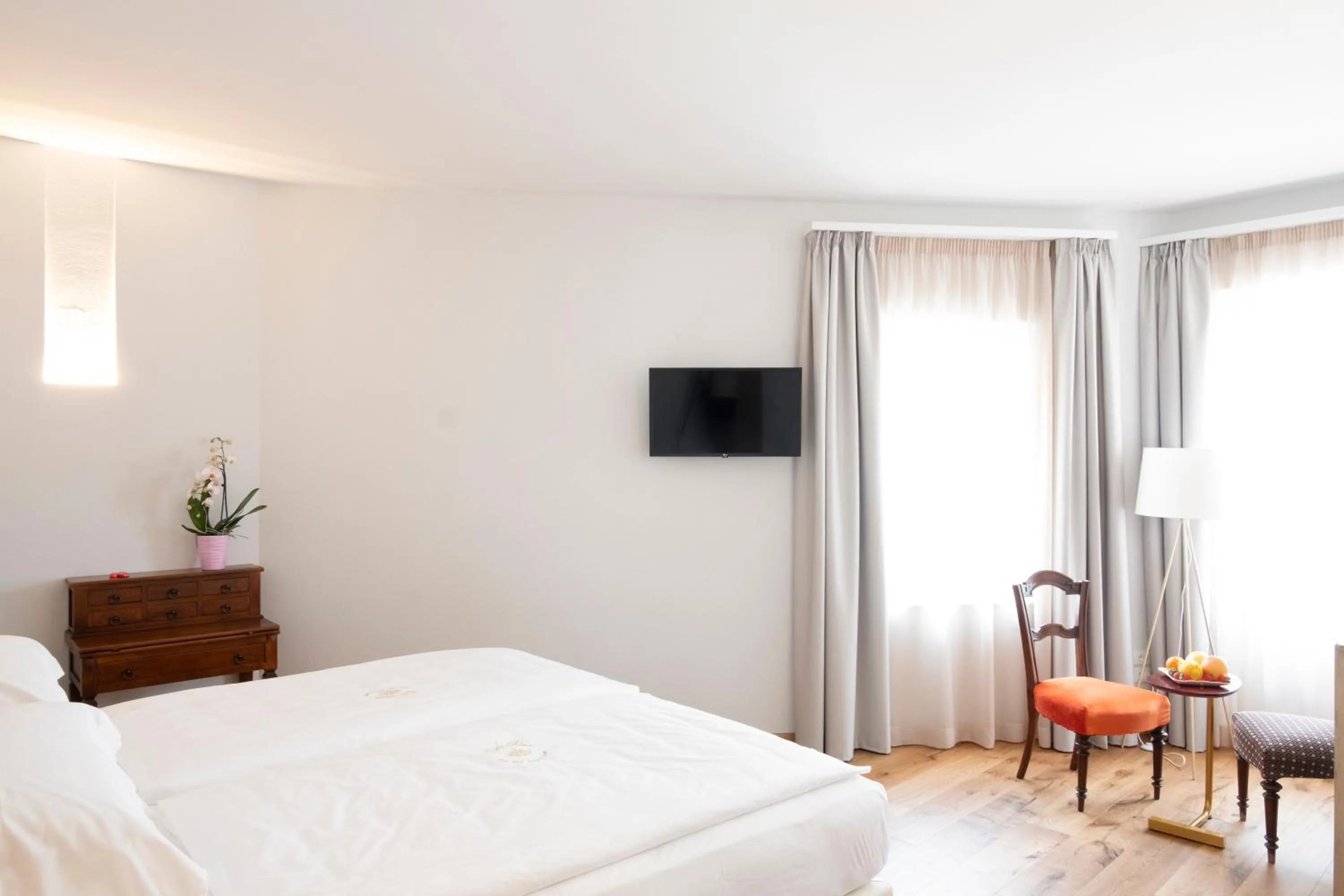 Bedroom, Bed in Corte Alma Spa and Luxury Home