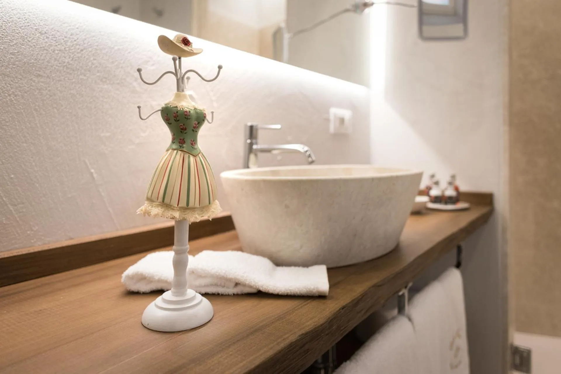 Bathroom in Corte Alma Spa and Luxury Home