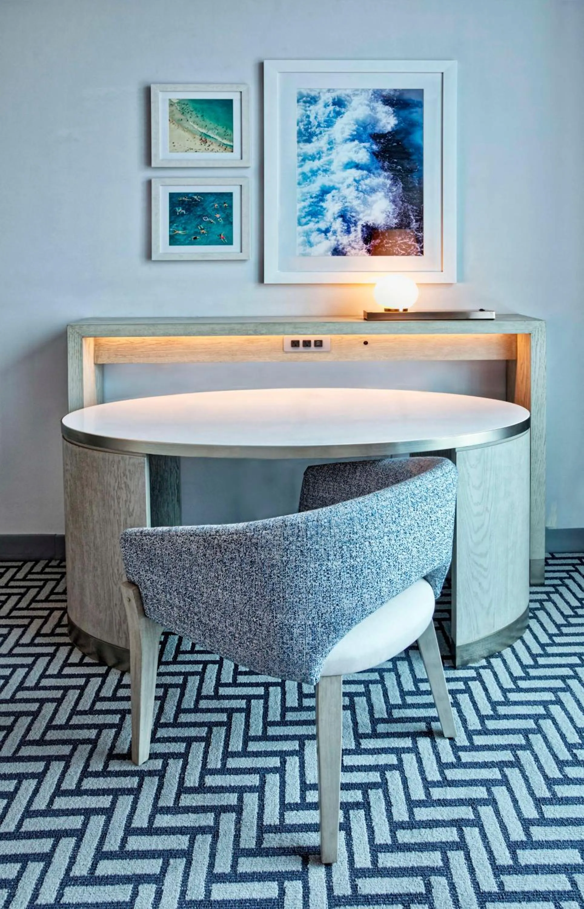 Bedroom in Hotel Maren Fort Lauderdale Beach, Curio Collection By Hilton