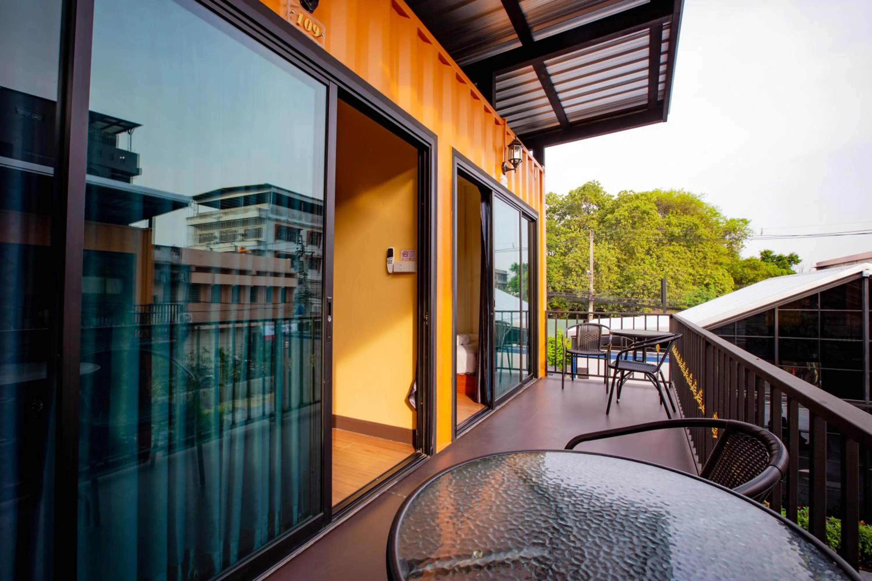 Balcony/Terrace in Tuscany Land Resort Donmuang