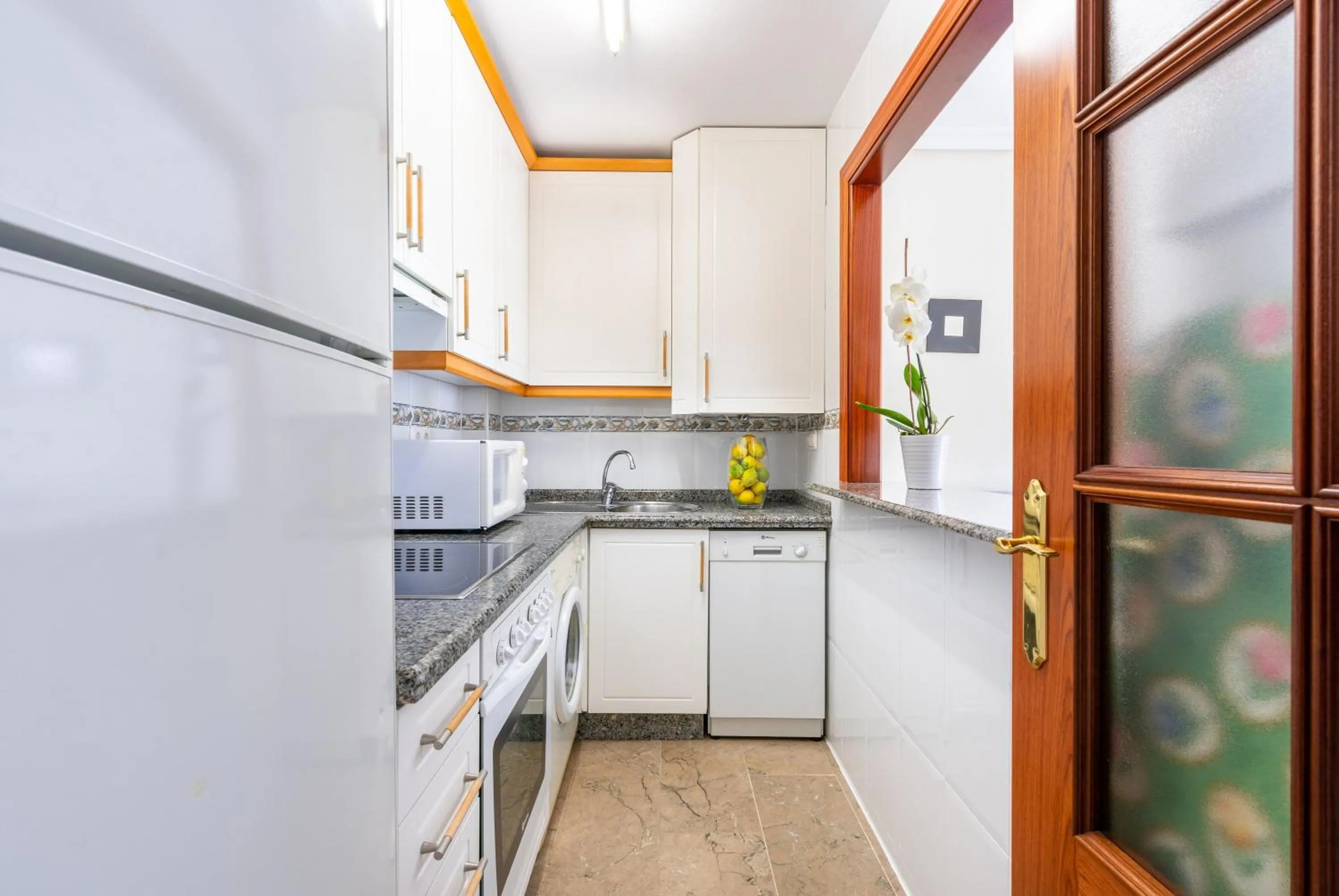 Kitchen or kitchenette in Colina del Bajondillo