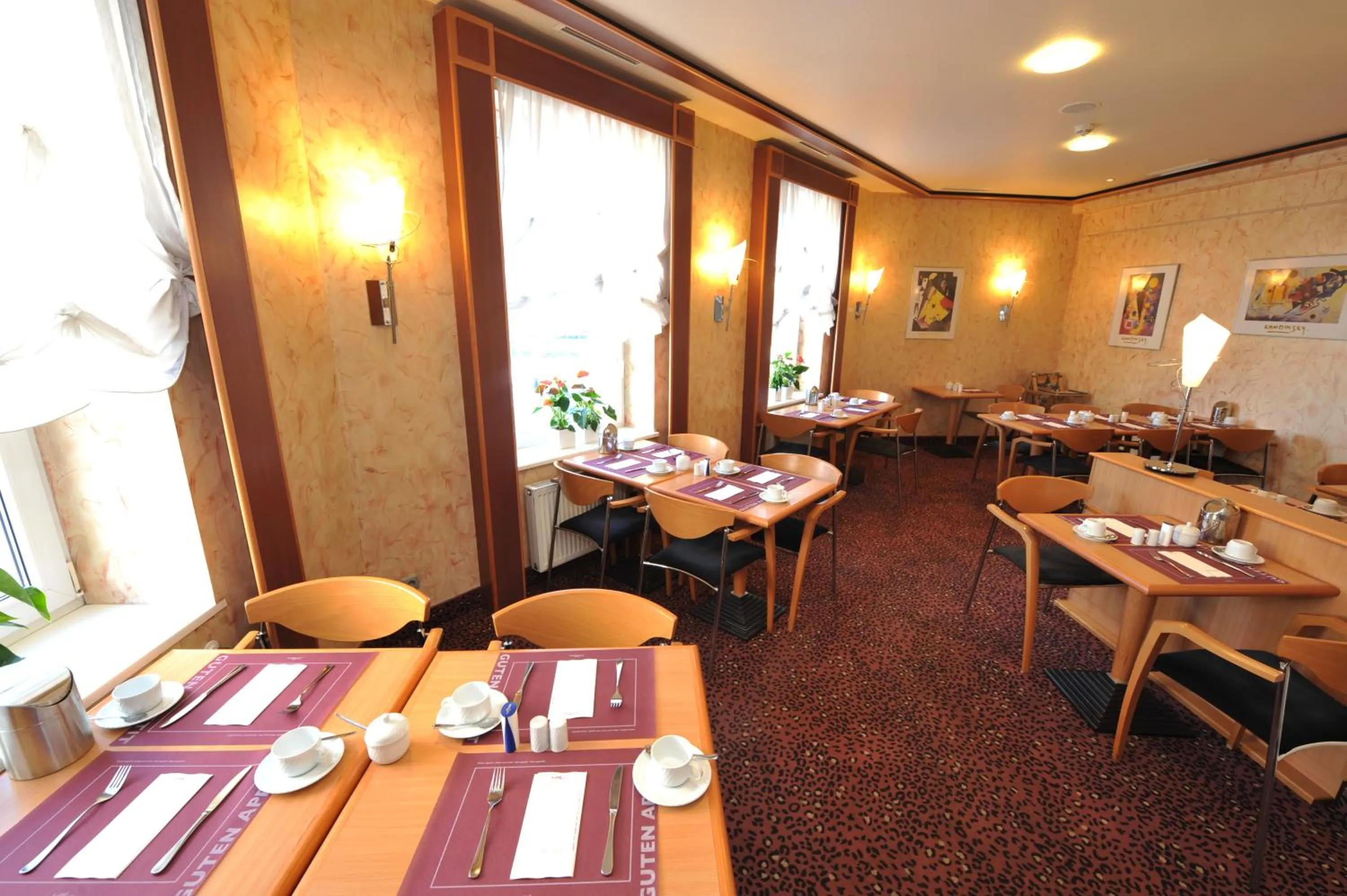 Restaurant/places to eat in Insel Hotel