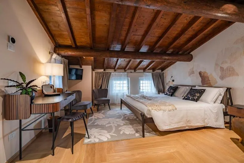 Photo of the whole room, Bed in Relais Villa dei Gelsi & Spa