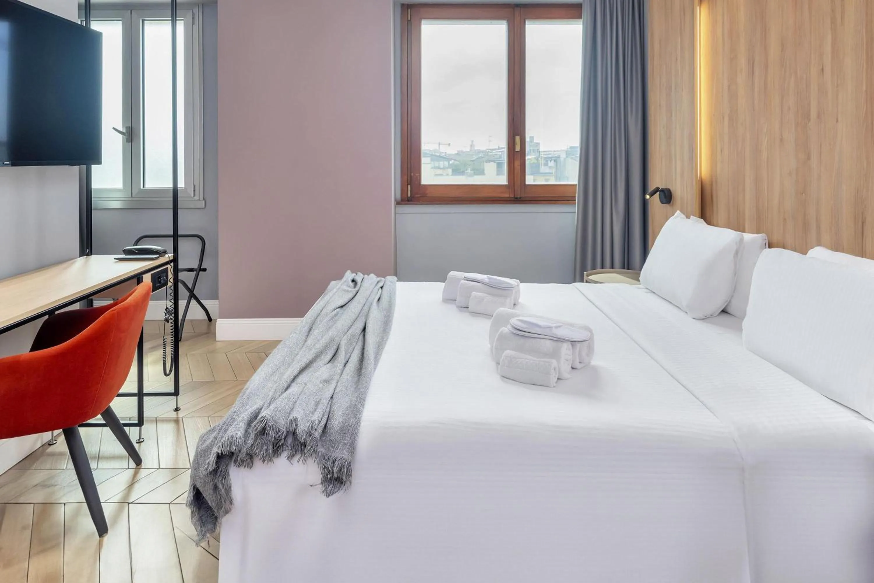 Photo of the whole room, Bed in B&B Hotel Milano City Center Duomo