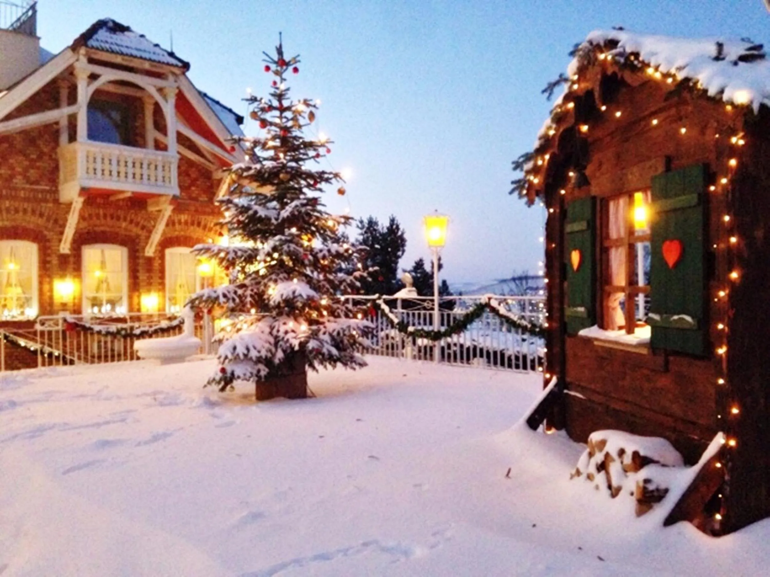 Facade/entrance in Hotel Wittelsbacher Höh