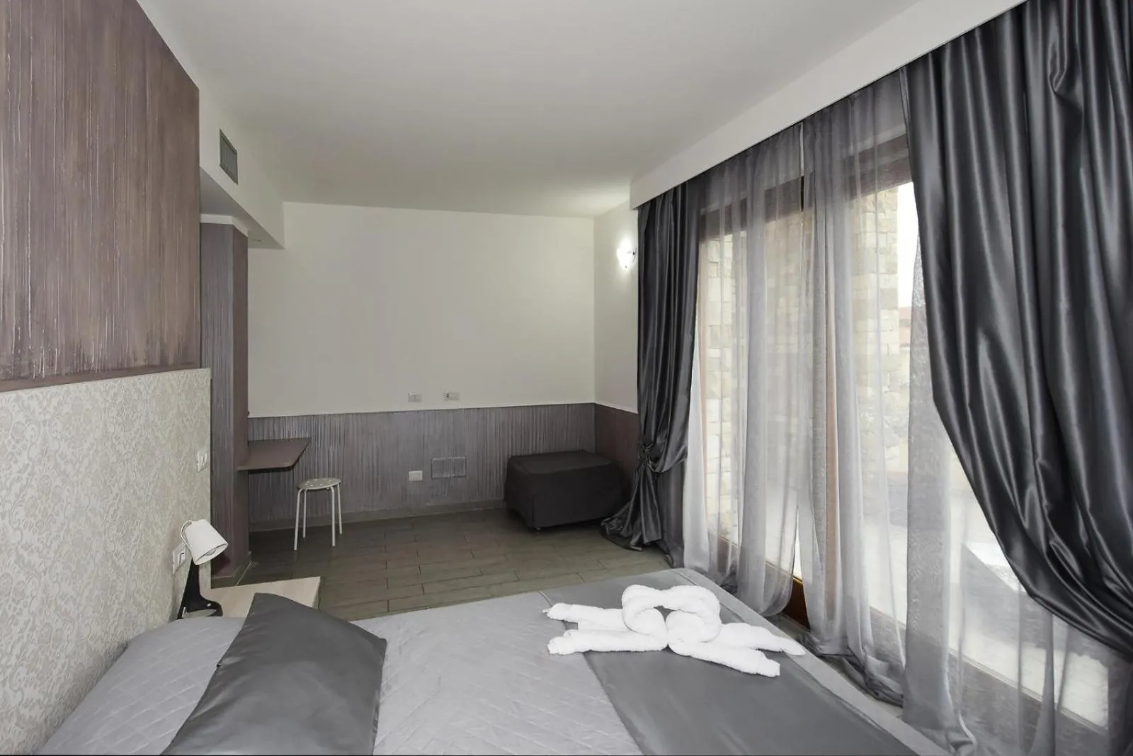 Bedroom, Bed in ILLUVIA affitto camere