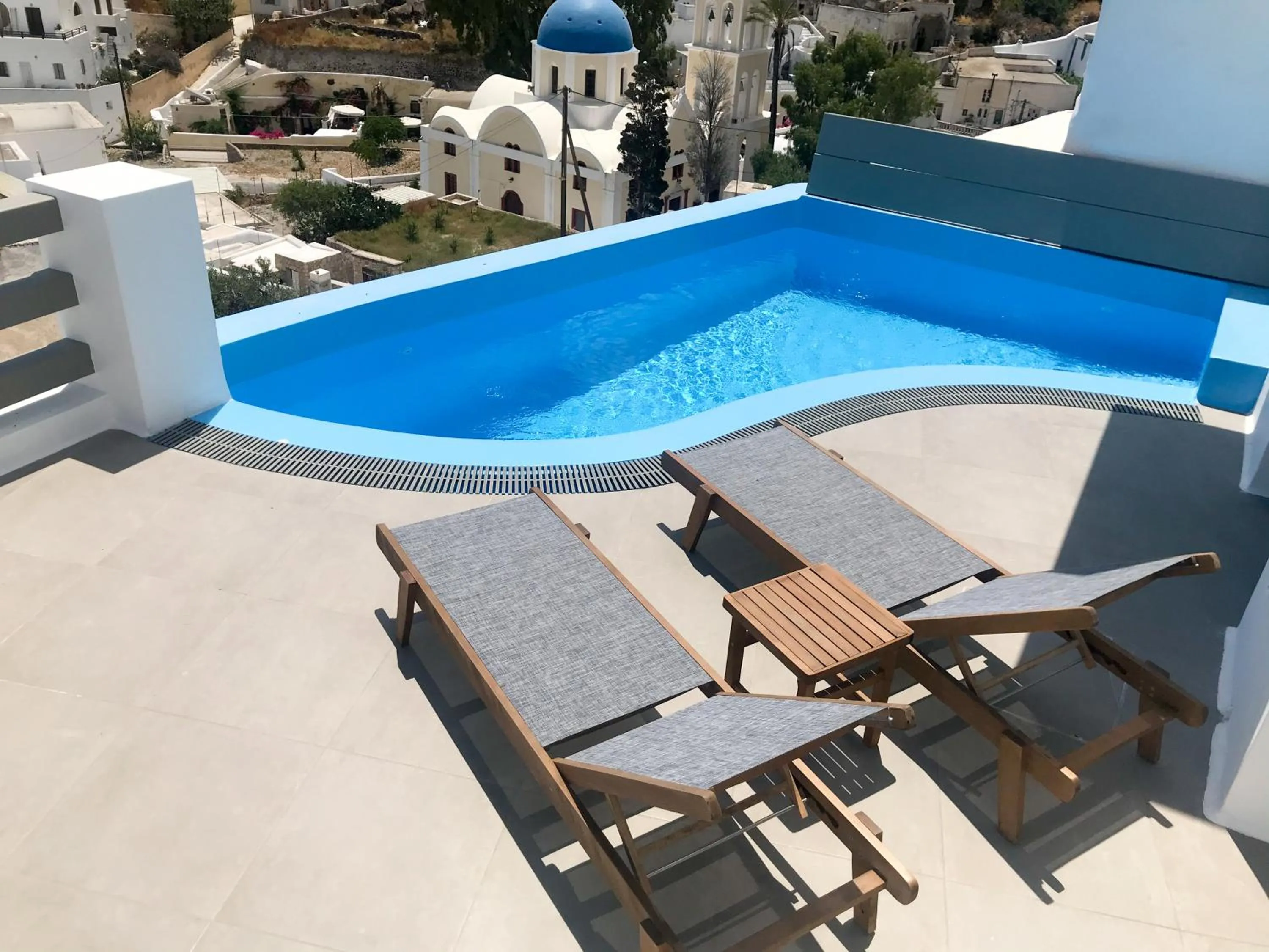 Day in Amphitrite Suites Santorini