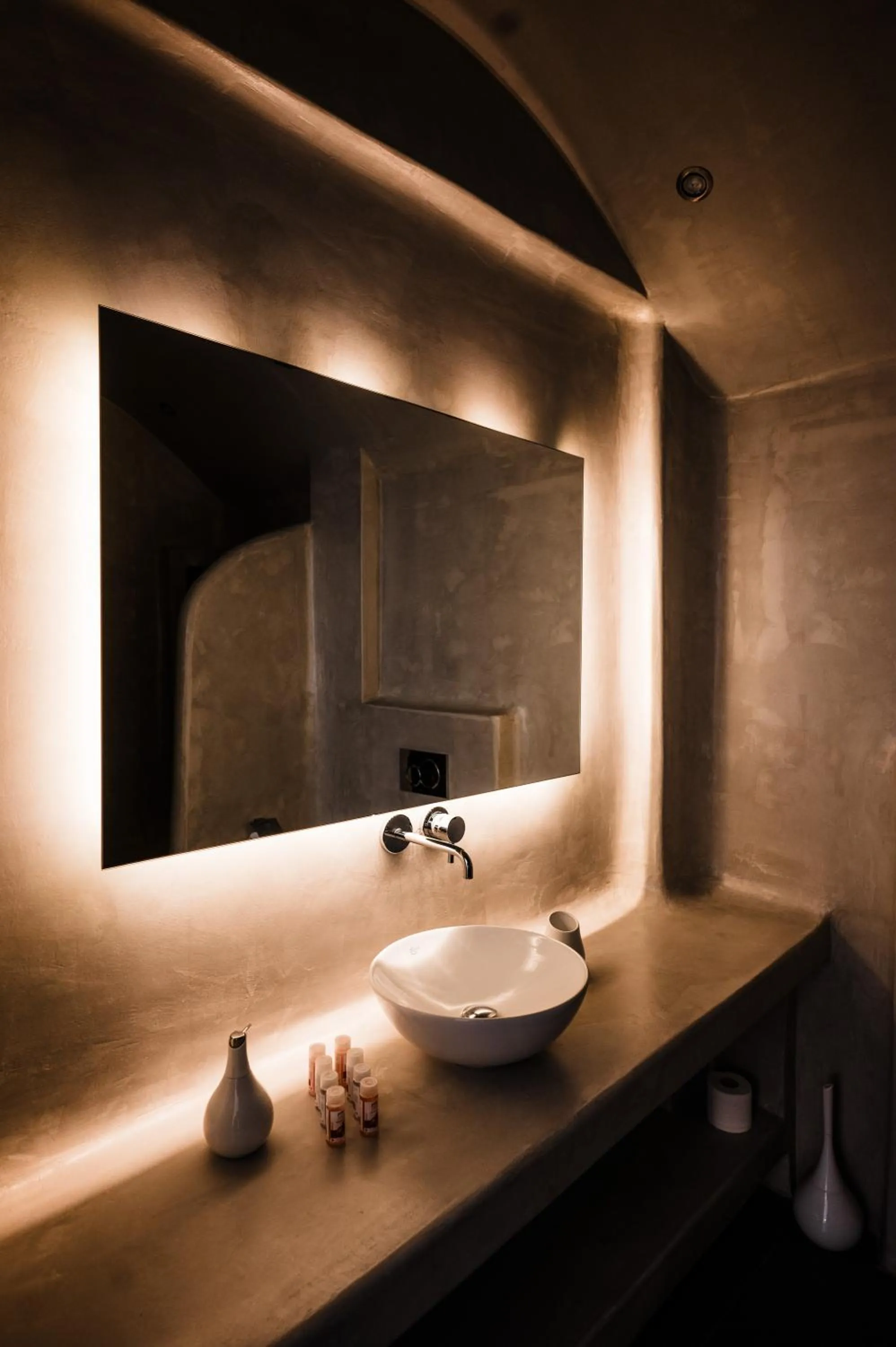 Bathroom in Amphitrite Suites Santorini