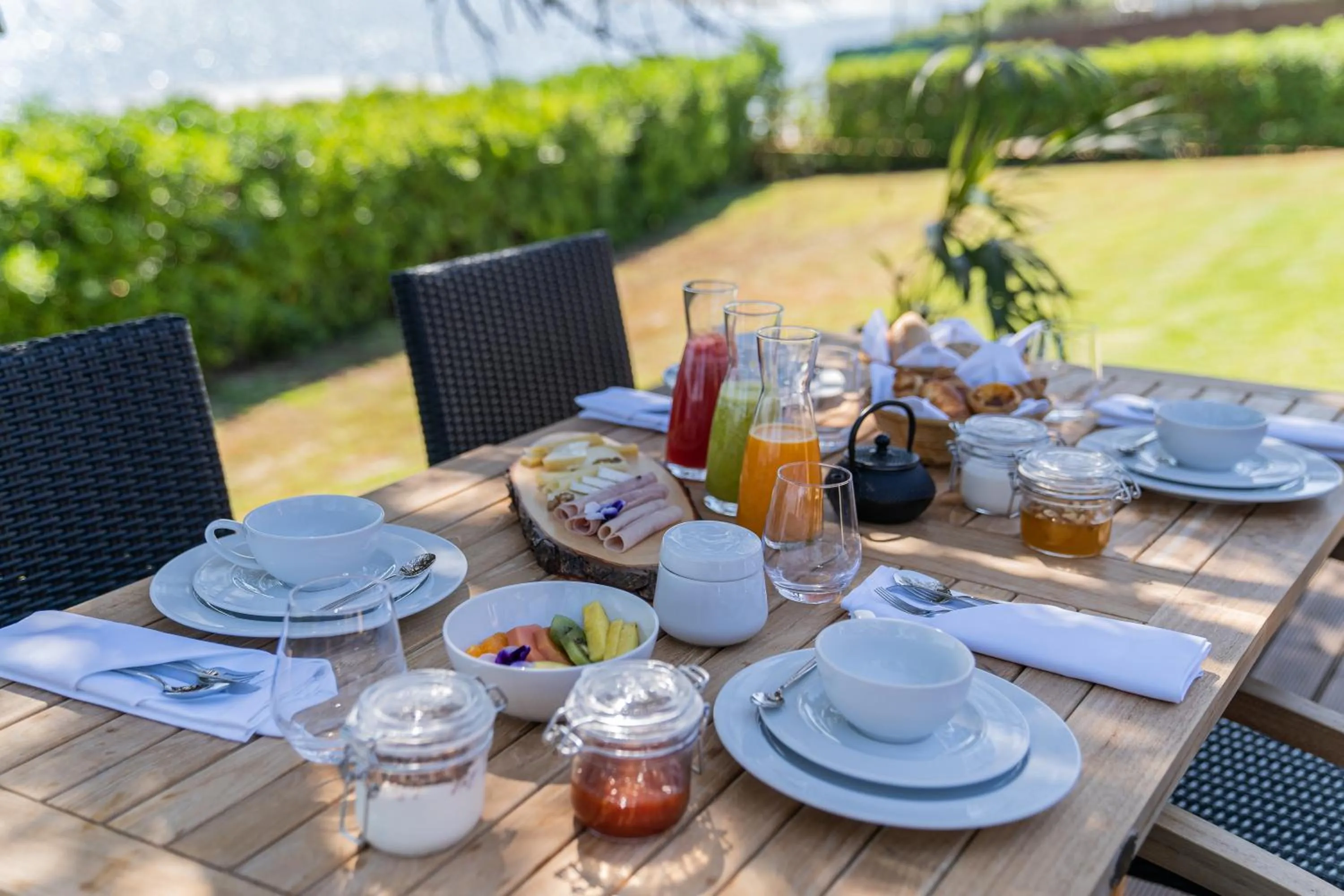 Breakfast in Sense of Ofir