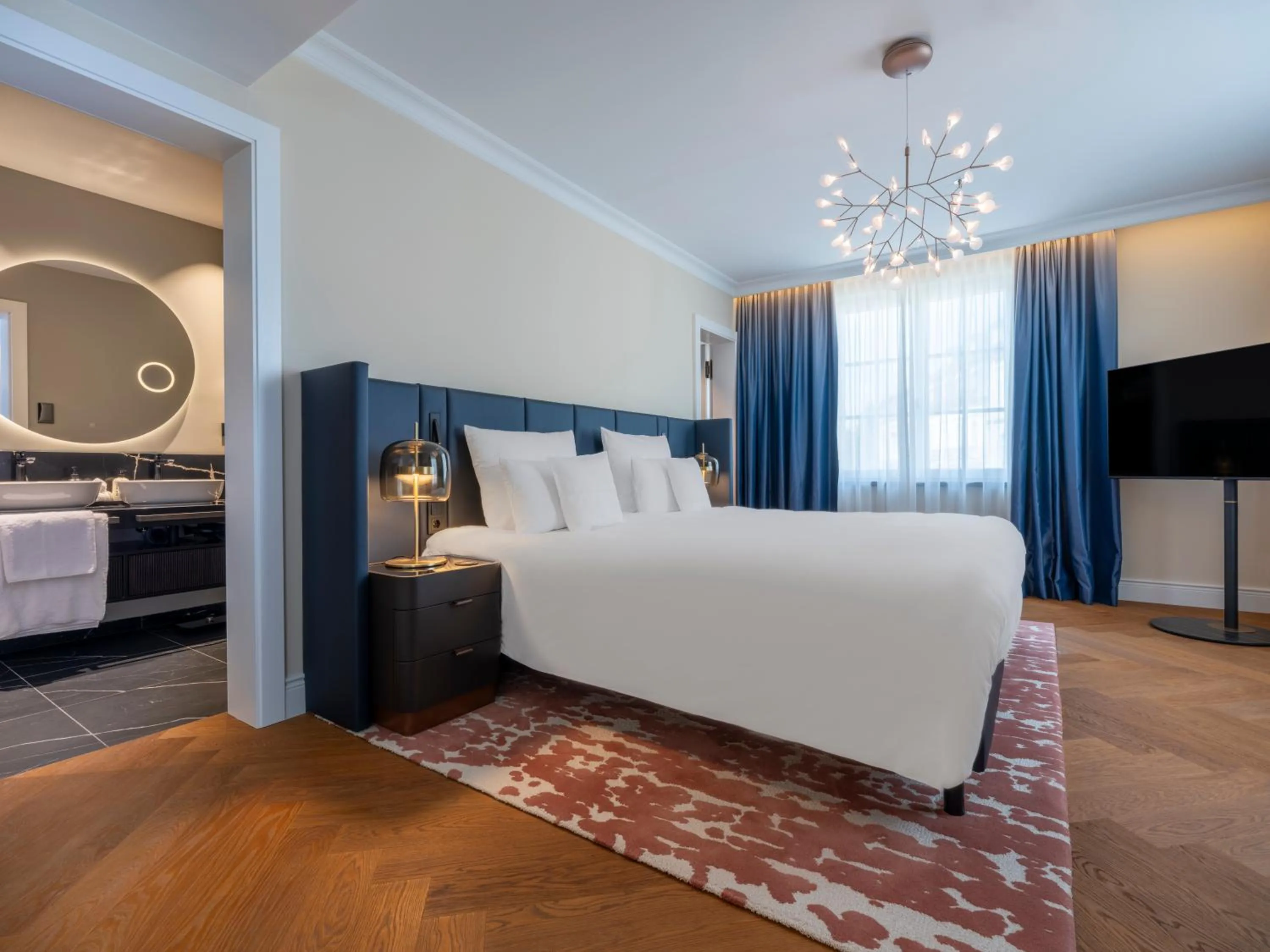 Bed in Steigenberger Icon Europäischer Hof Baden Baden