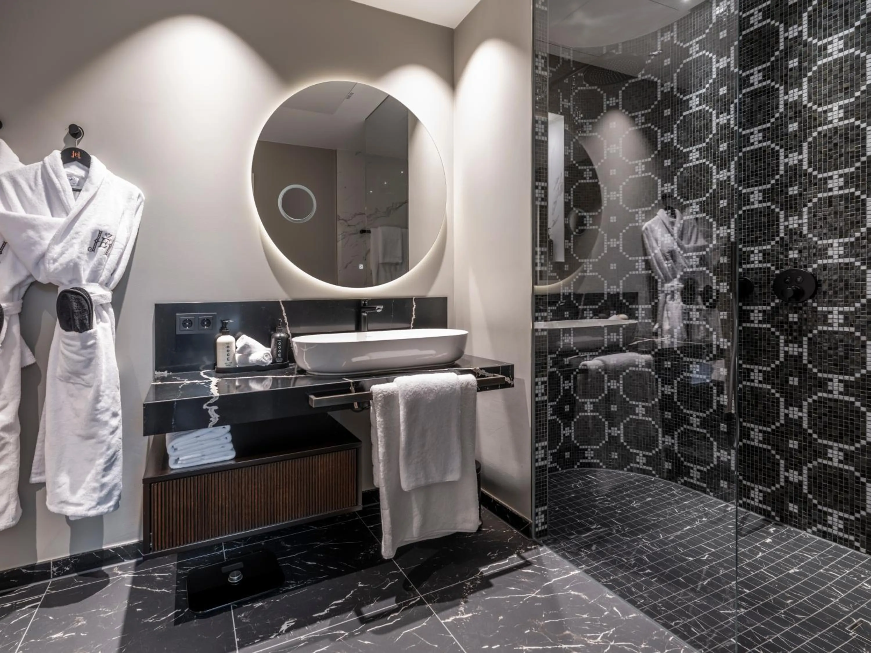 Bathroom in Steigenberger Icon Europäischer Hof Baden Baden