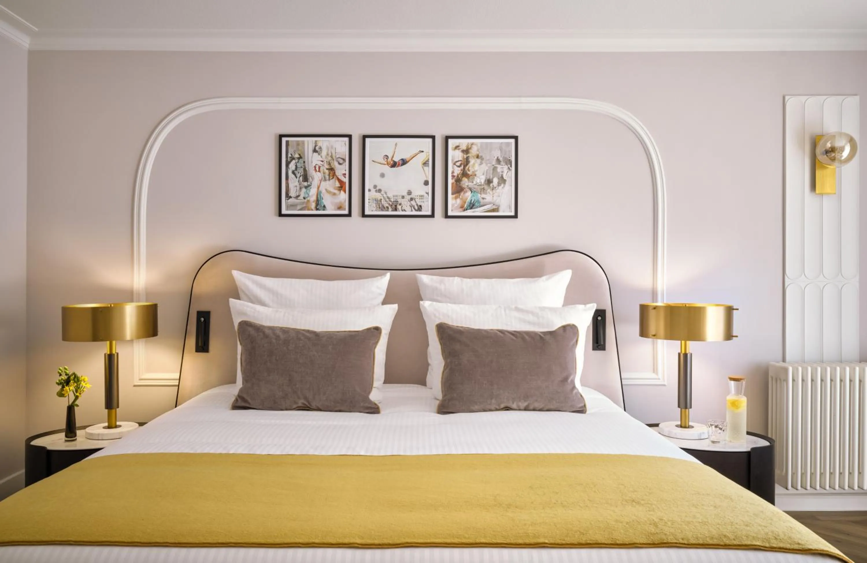 Bed in Badischer Hof Baden-Baden - Leonardo Limited Edition