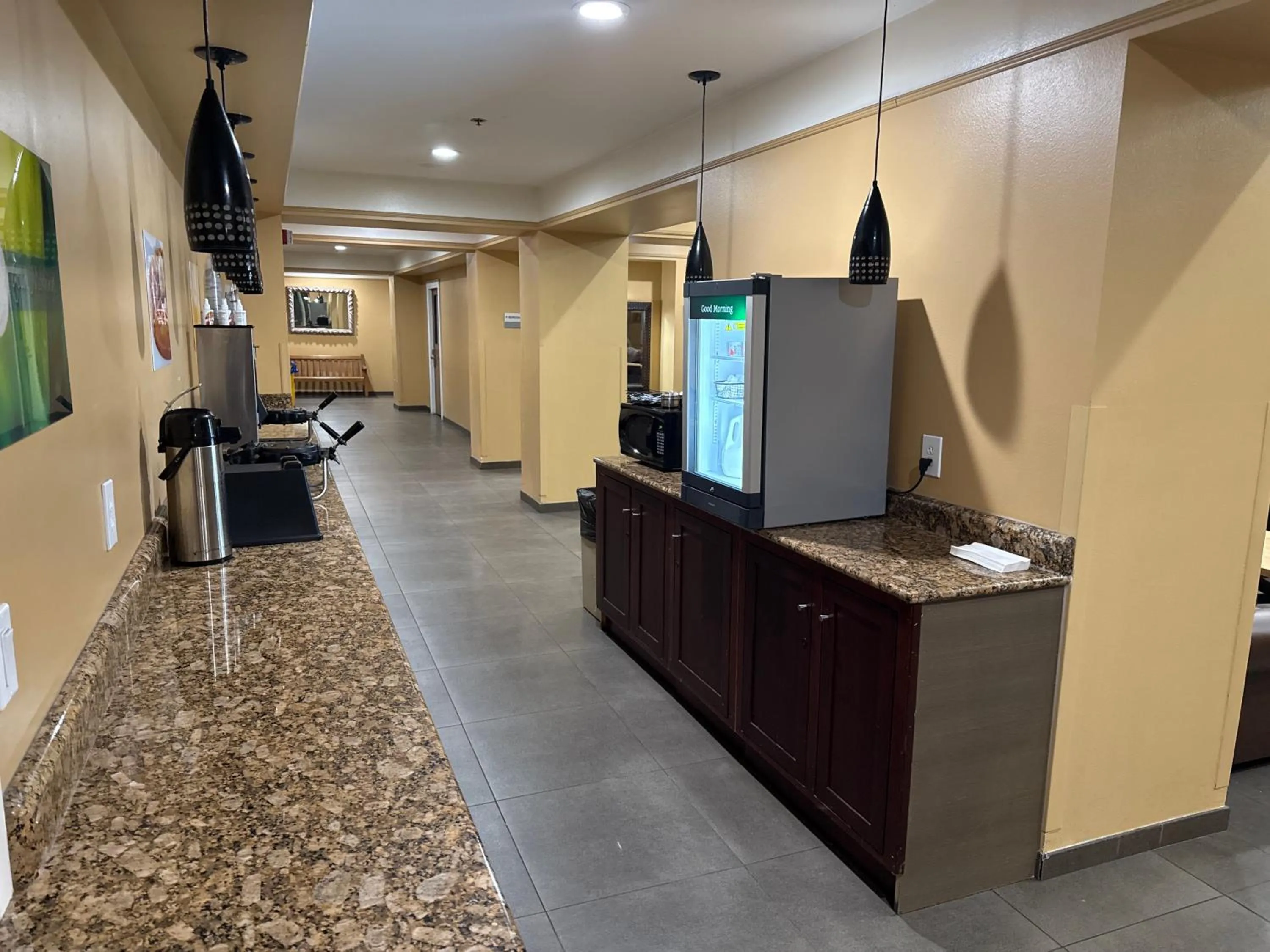 Breakfast in Quality Inn and Conference Center Greeley Downtown