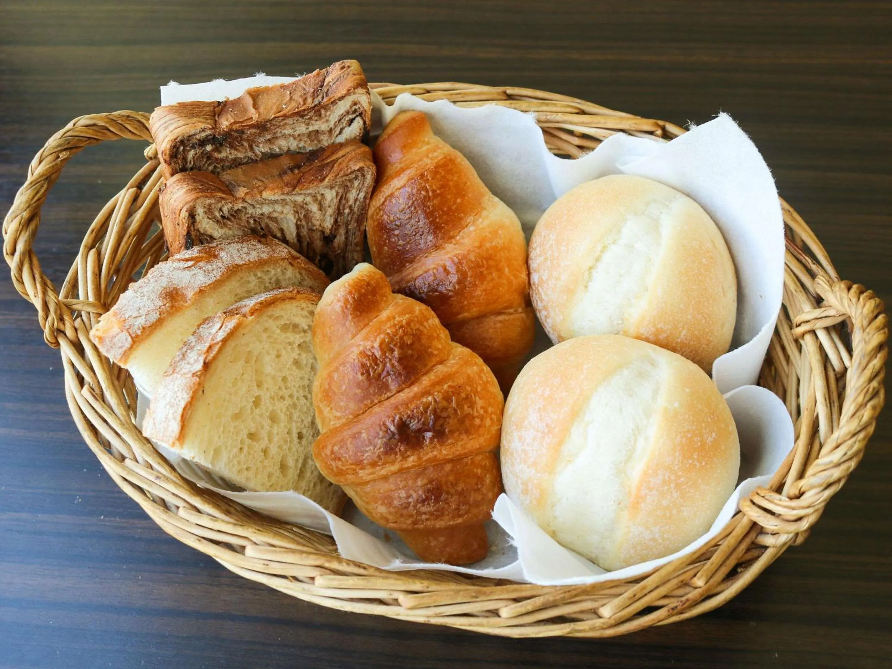 Breakfast in Comfort Hotel Central International Airport