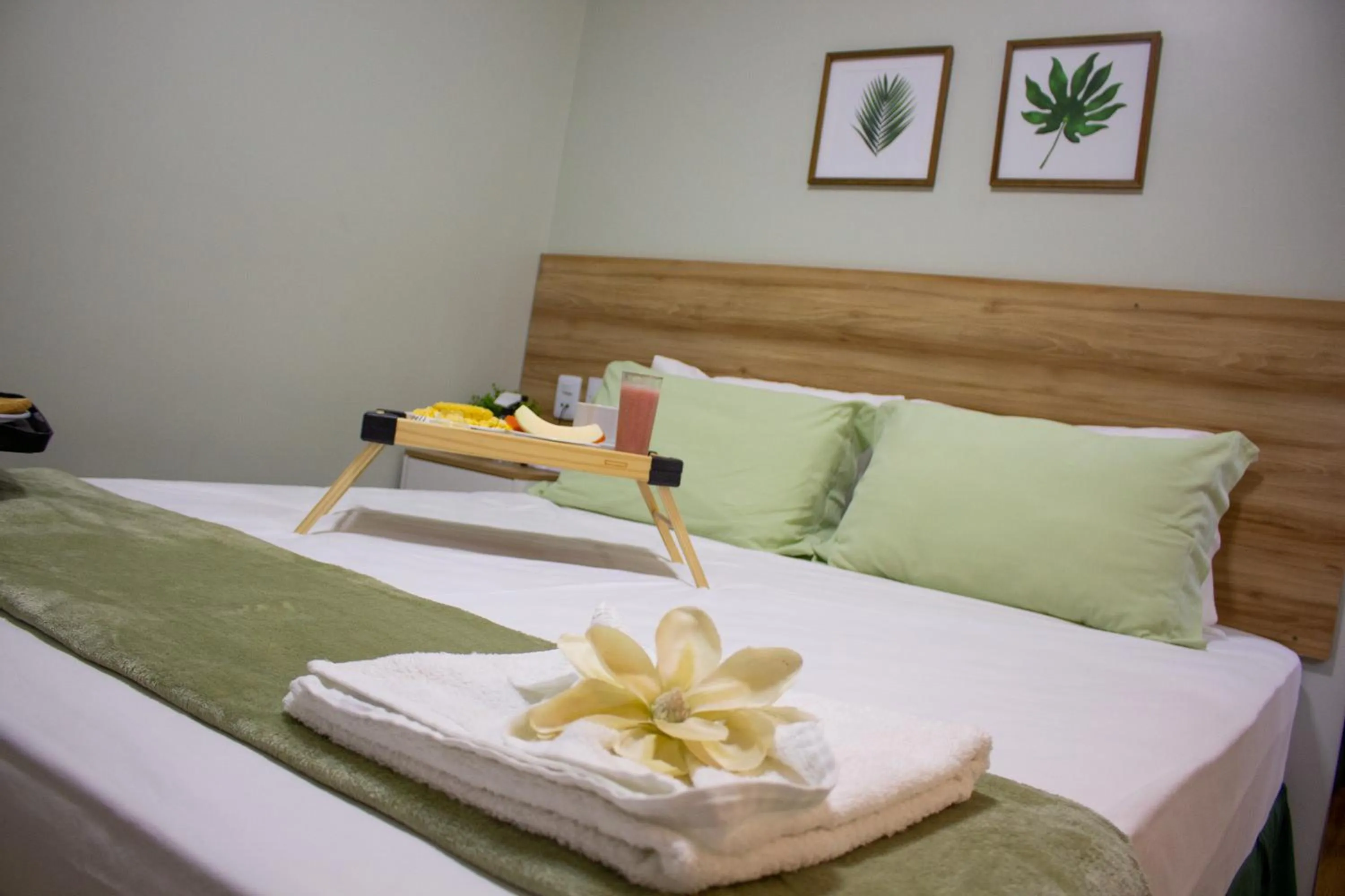 Breakfast, Bed in Pureza Hotel