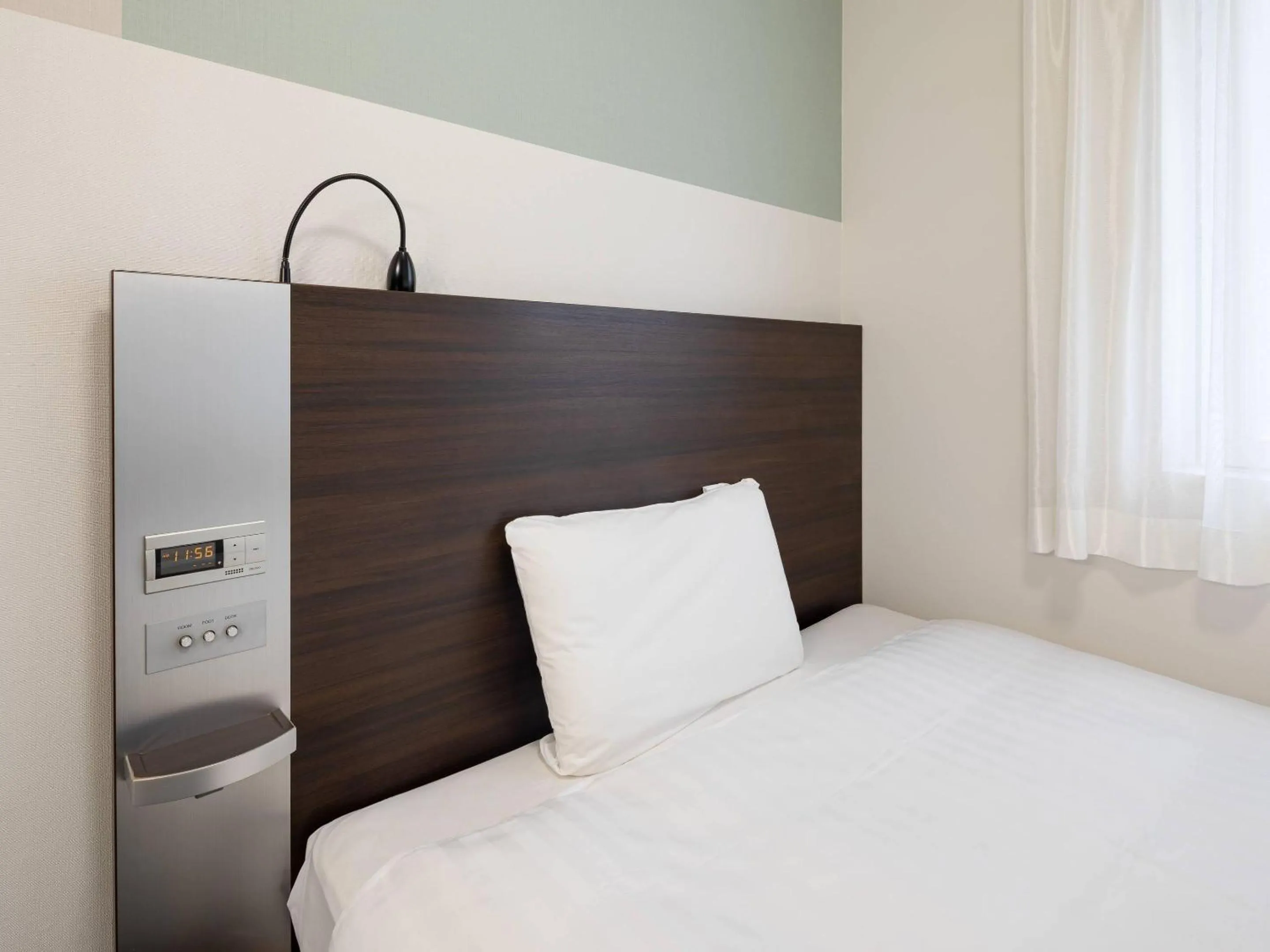 Bedroom, Bed in Comfort Hotel Kure