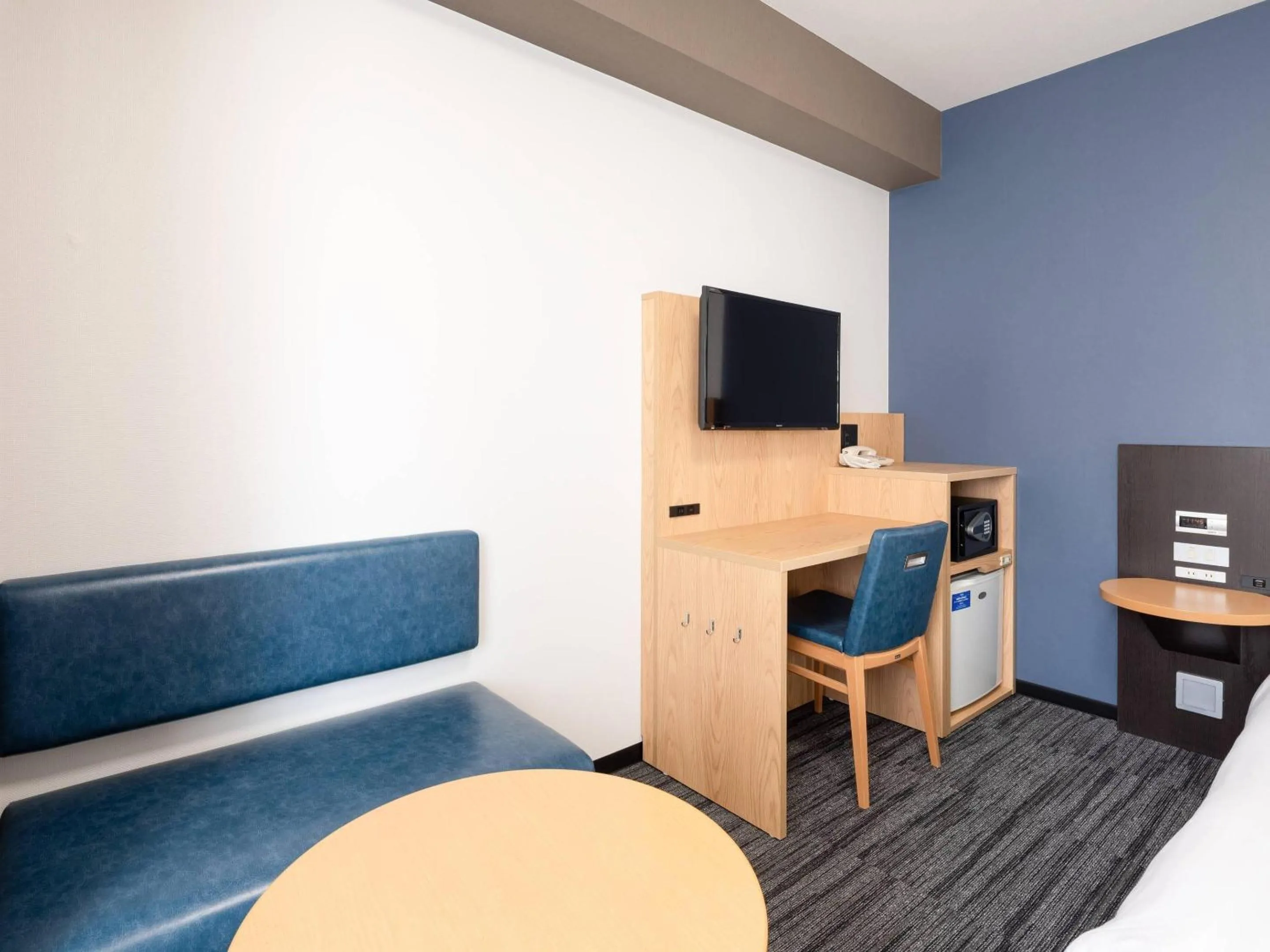 Bedroom in Comfort Hotel Narita