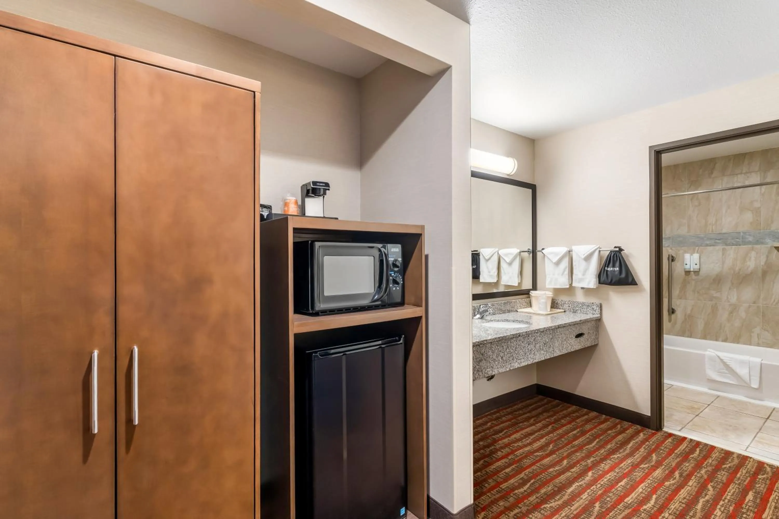 Bed in Quality Inn near Rocky Mountain National Park