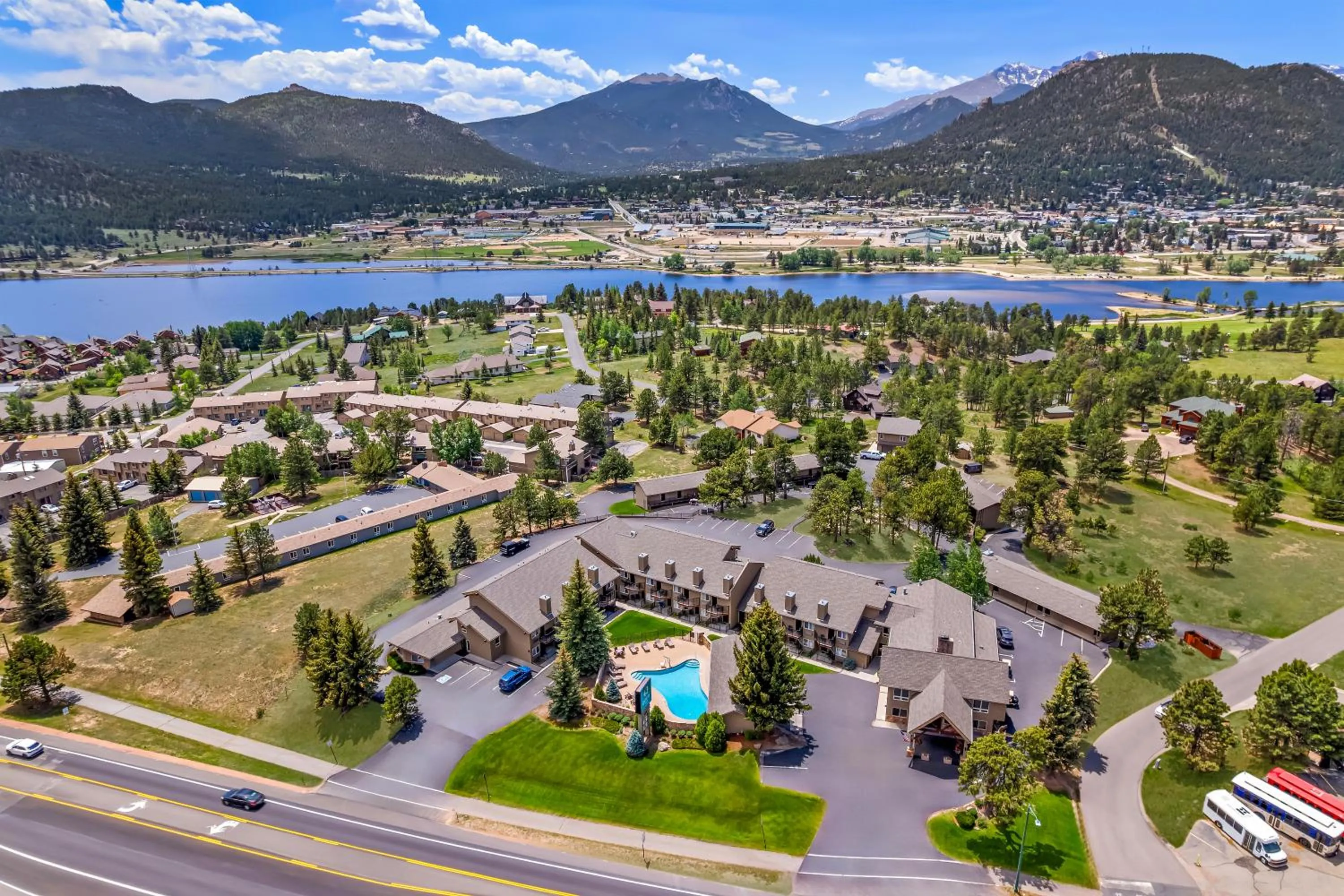 Property building in Quality Inn near Rocky Mountain National Park