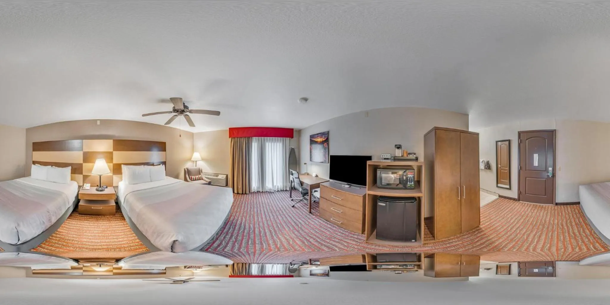 Bed in Quality Inn near Rocky Mountain National Park