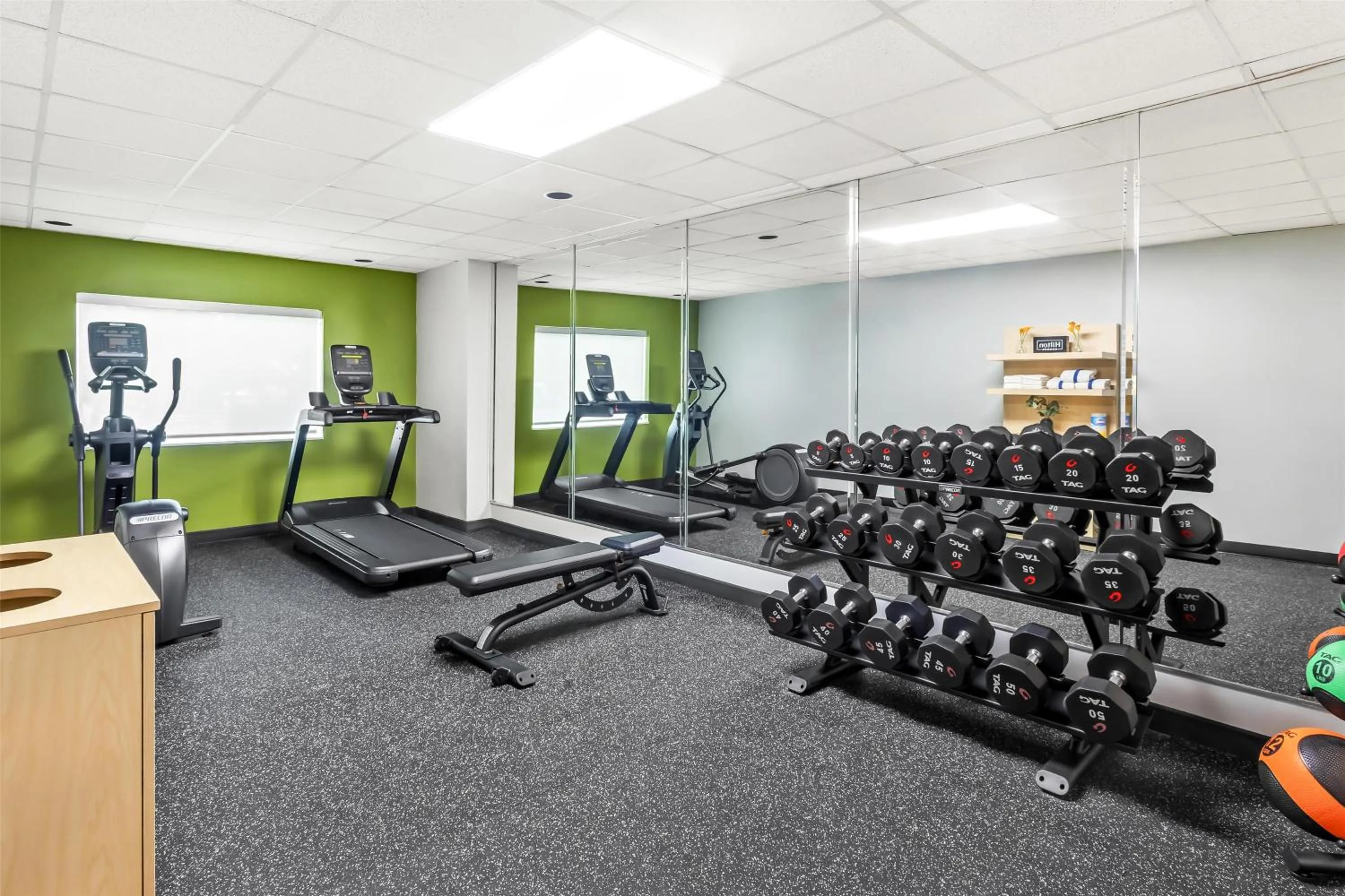 Fitness centre/facilities in Spark by Hilton Duluth