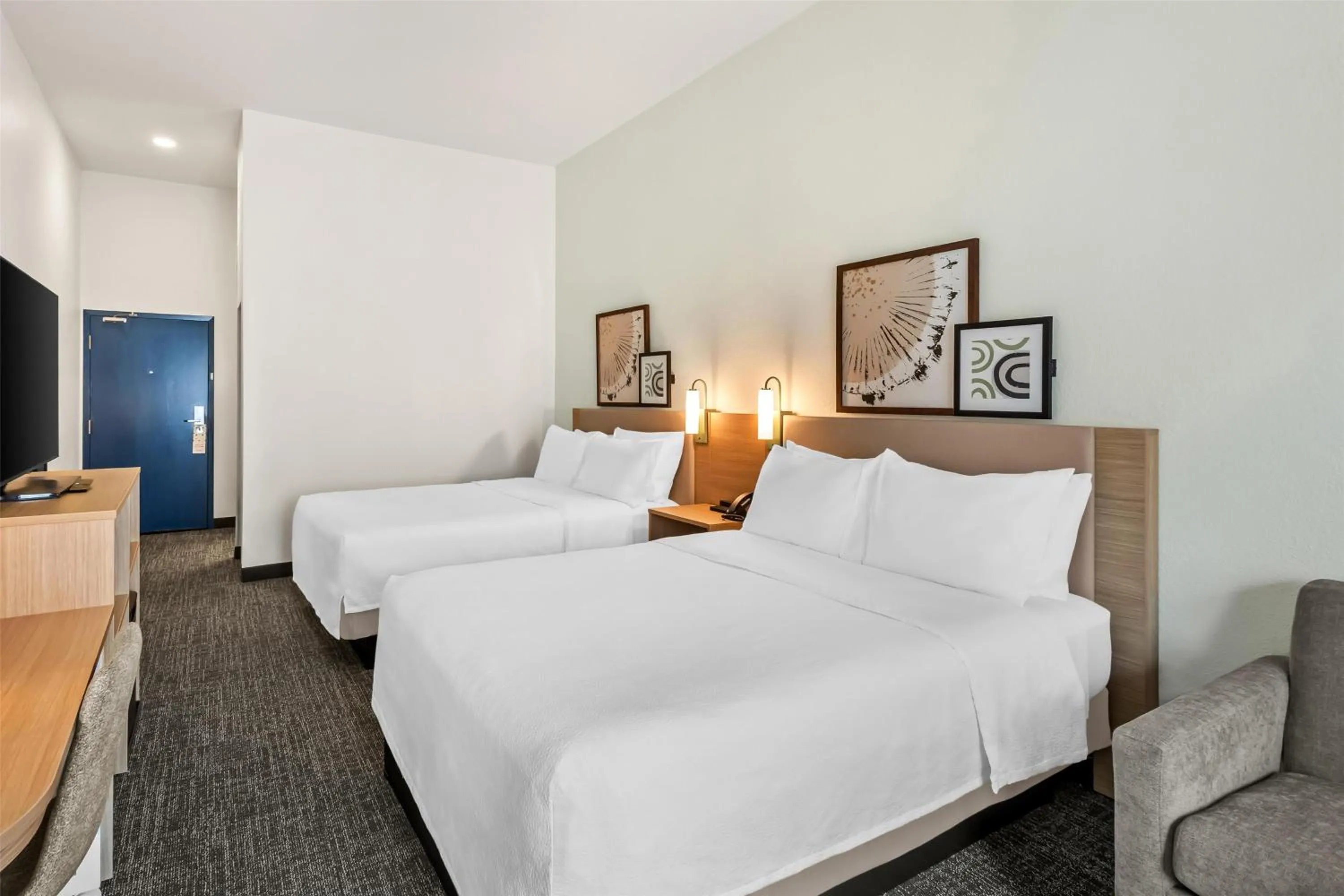 Bed in Spark by Hilton Duluth