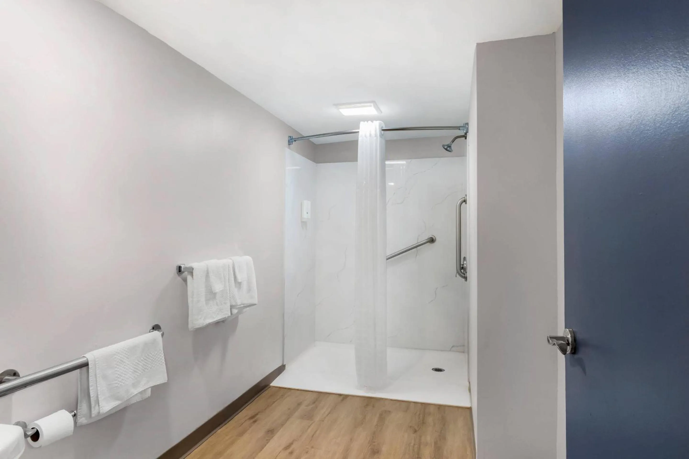 Bedroom in Quality Inn Madison - Huntsville