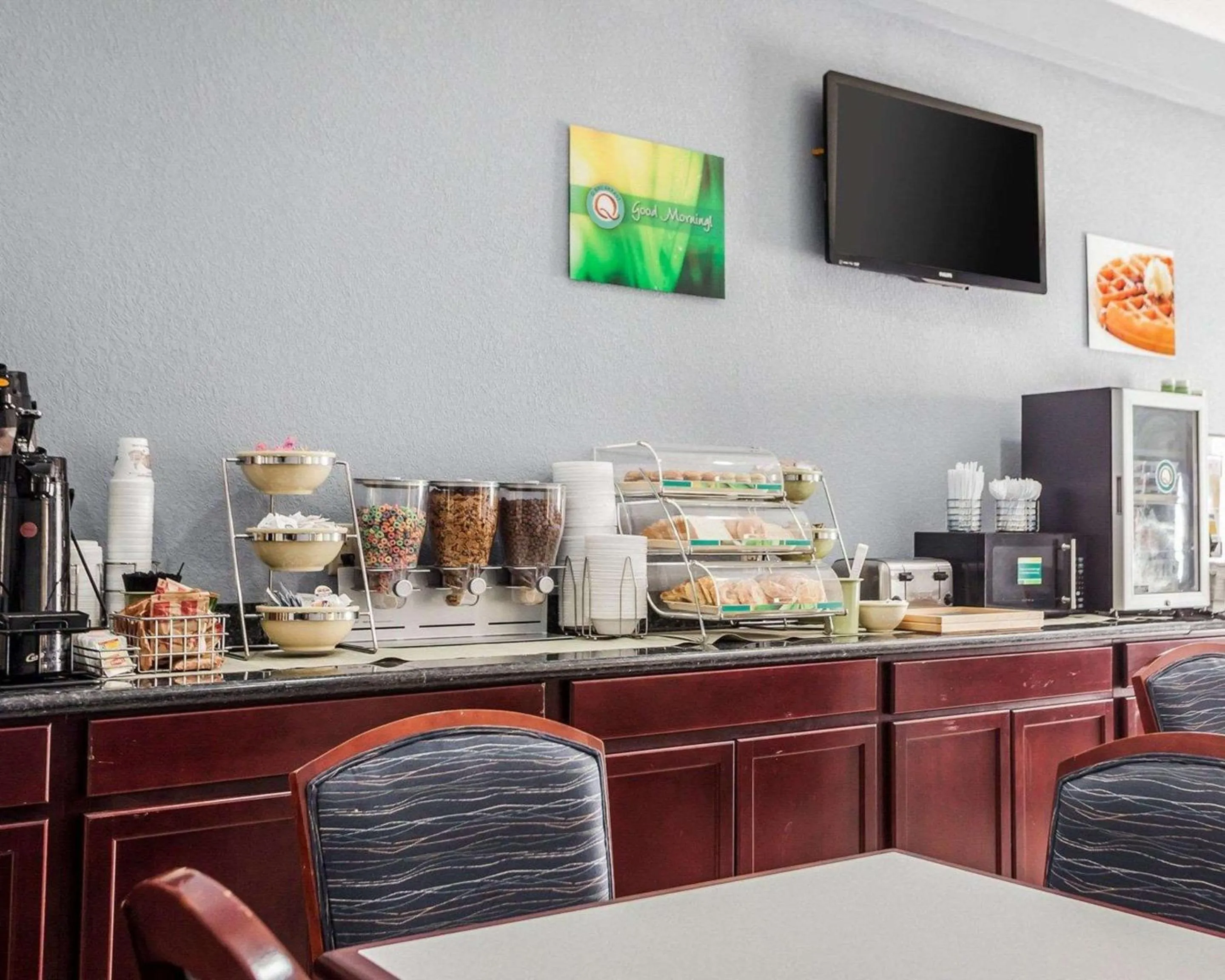 Restaurant/places to eat in Quality Inn & Suites Altoona - Des Moines