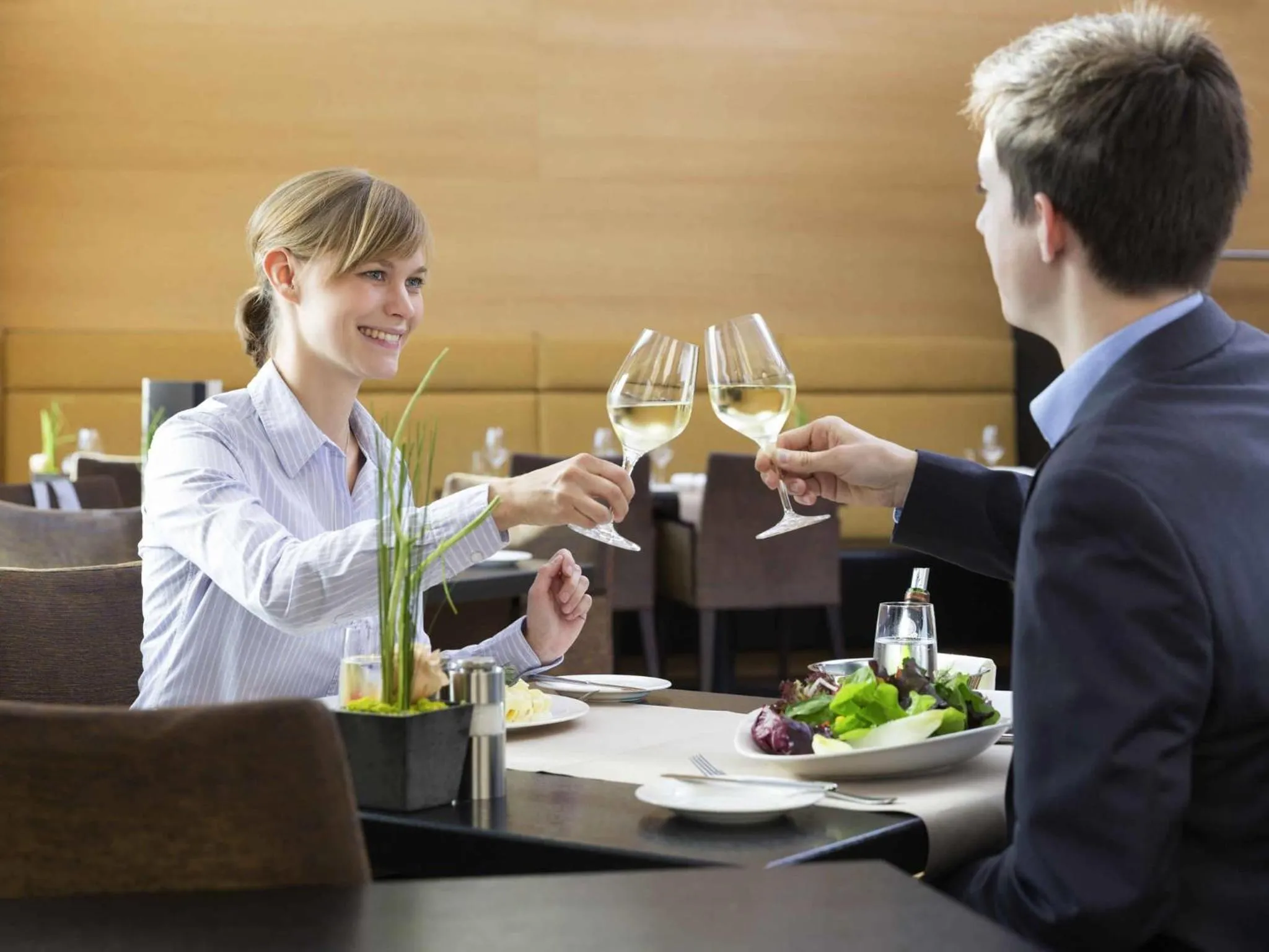 Restaurant/places to eat in Novotel Karlsruhe City