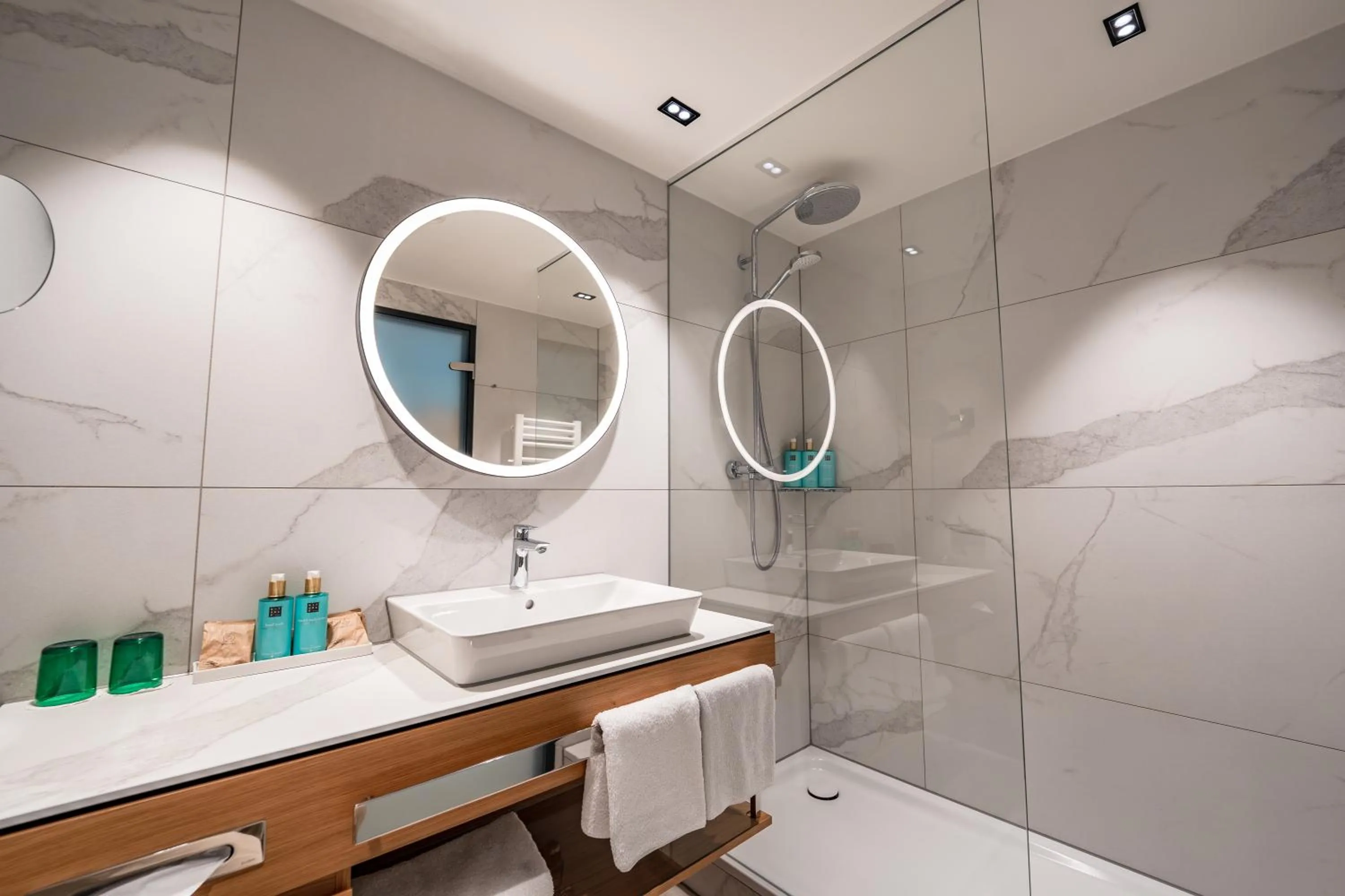 Photo of the whole room in Novotel Karlsruhe City