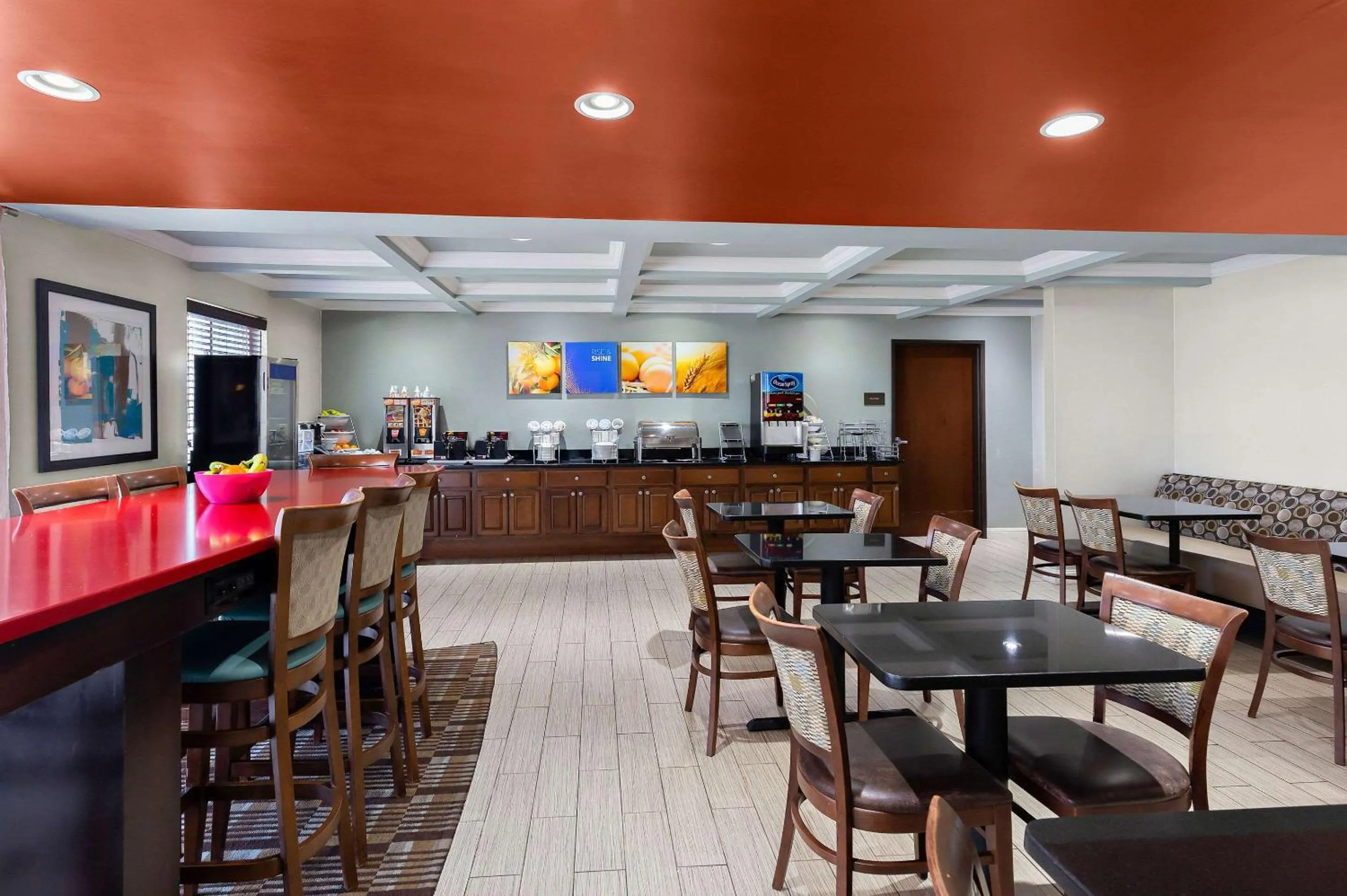 Breakfast in Comfort Inn & Suites Springfield I-55